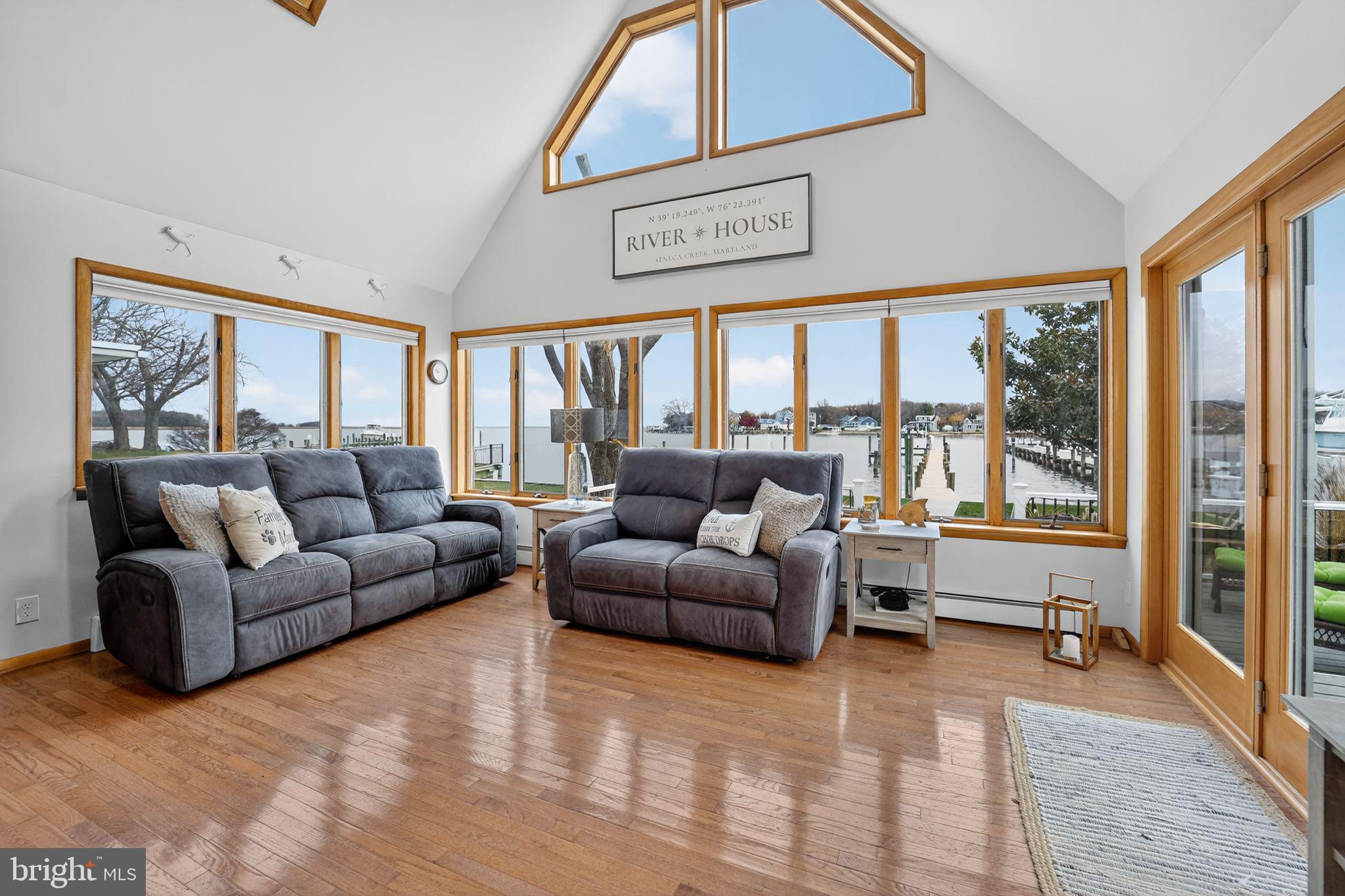 BOWLEYS QUARTERS - Residential