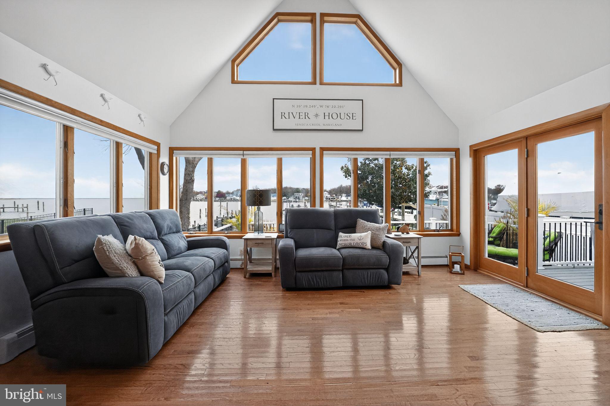 BOWLEYS QUARTERS - Residential