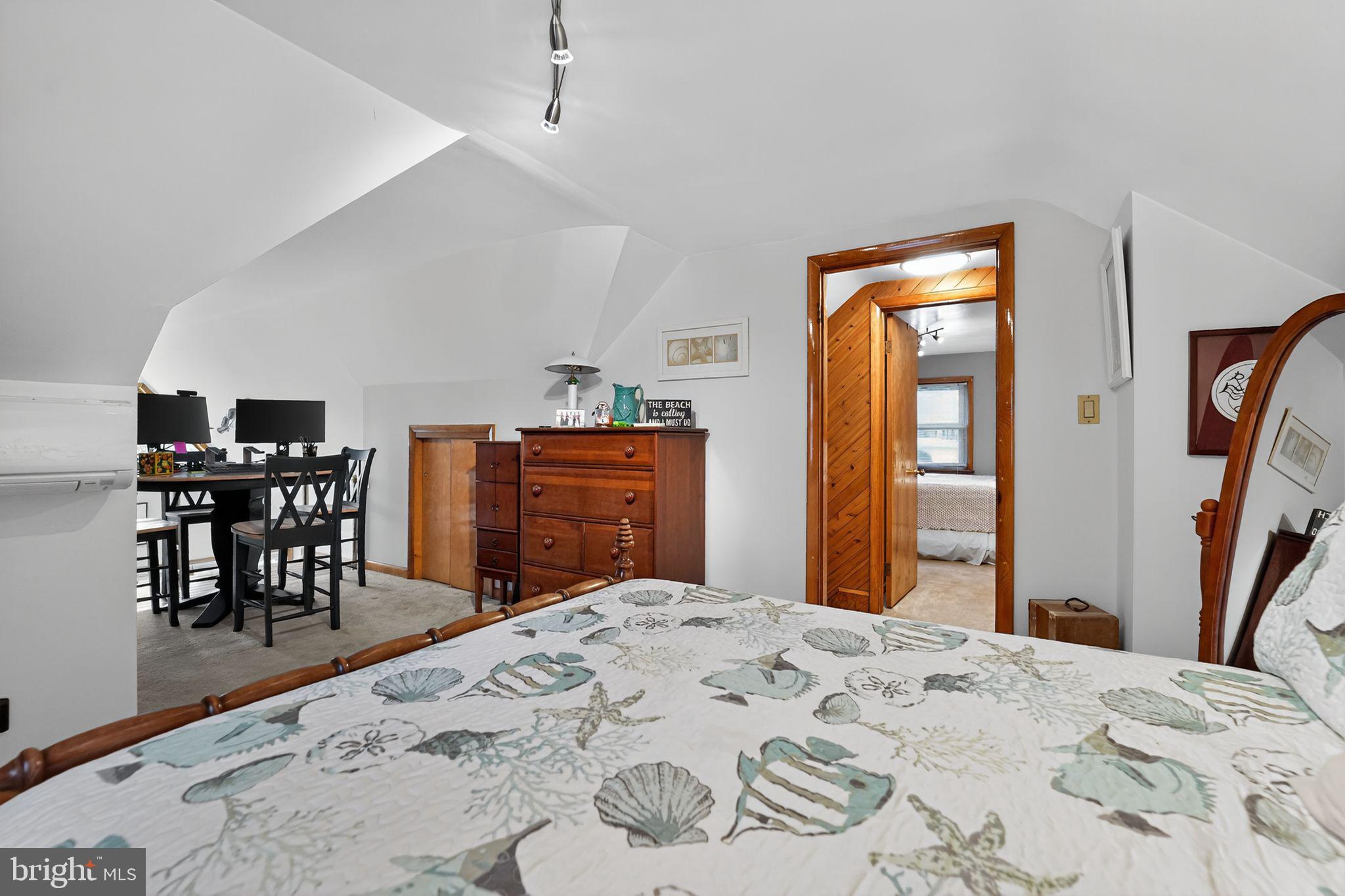 BOWLEYS QUARTERS - Residential