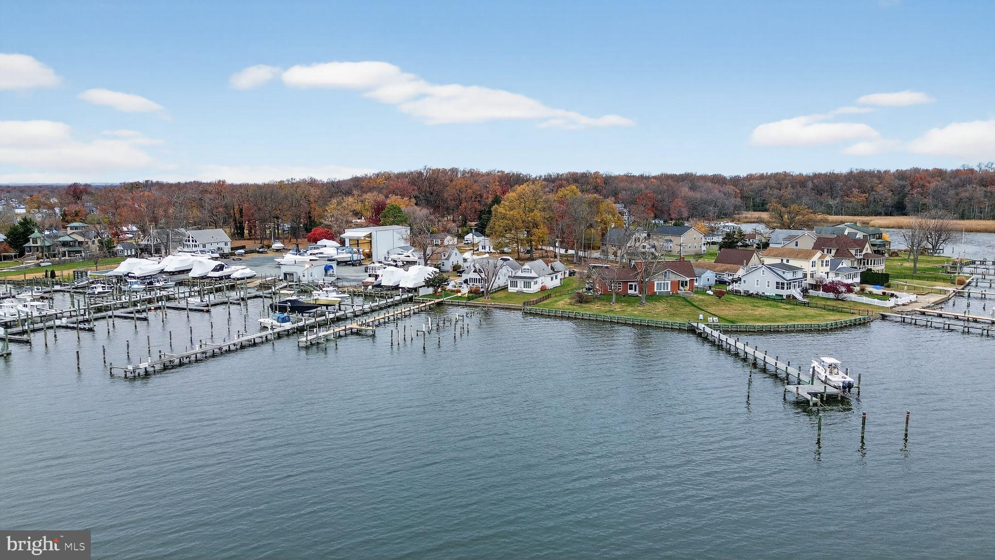 BOWLEYS QUARTERS - Residential