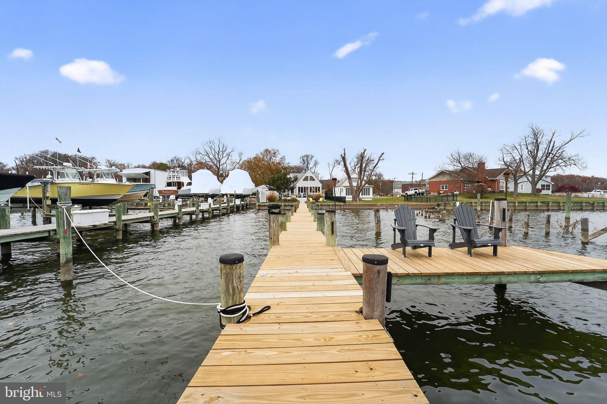 BOWLEYS QUARTERS - Residential