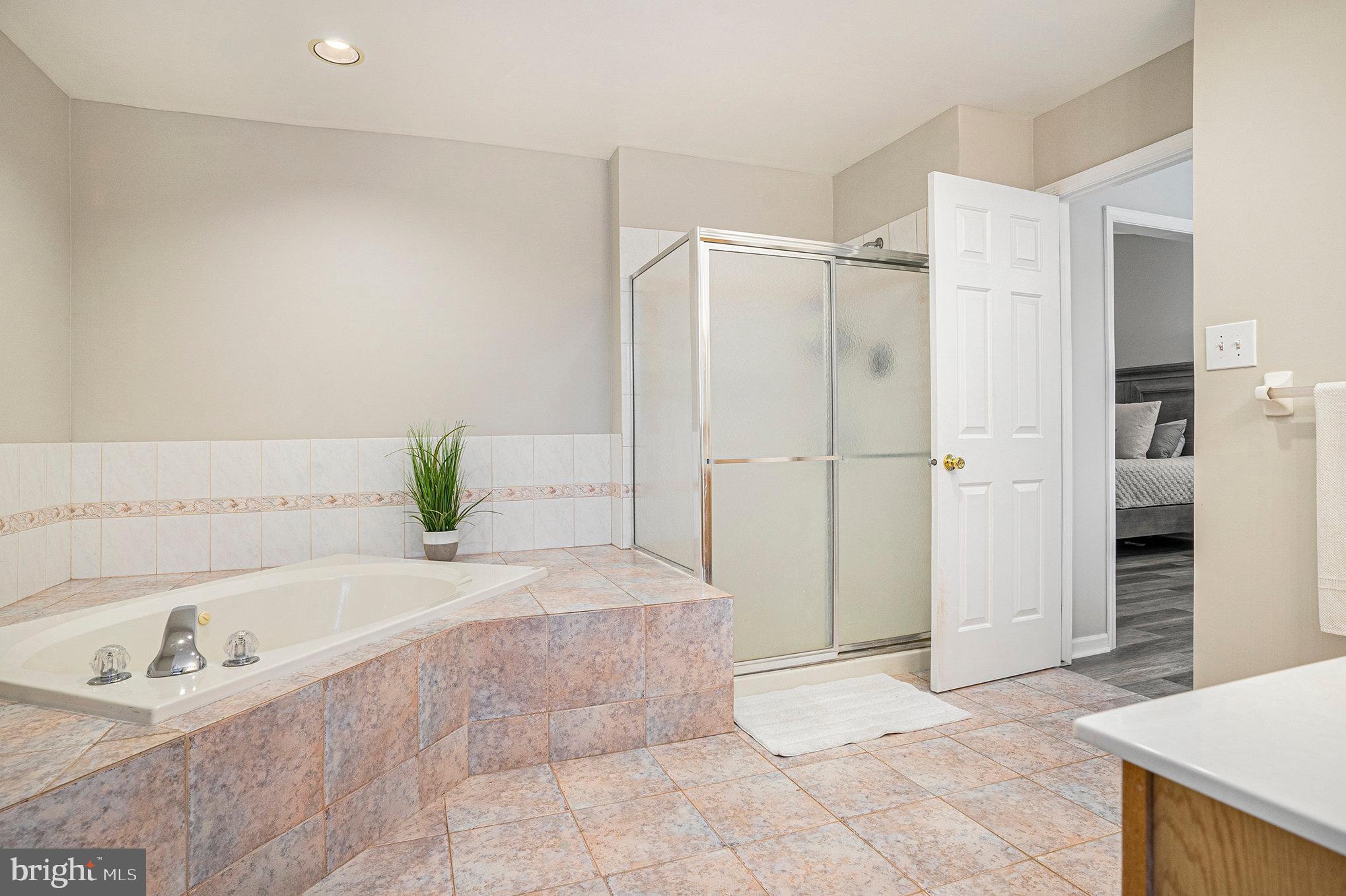CRANBERRY ESTATES - Residential