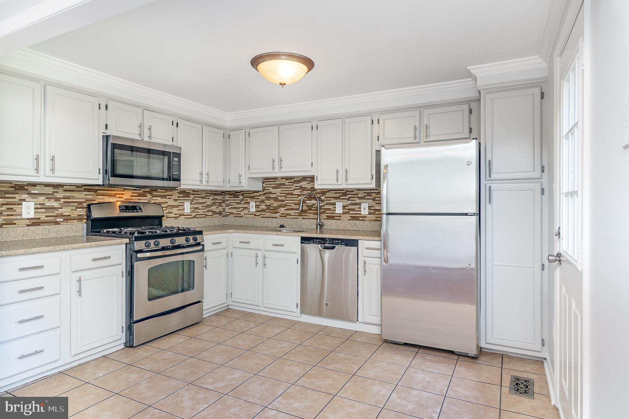 HEATHER GLEN - Residential Lease