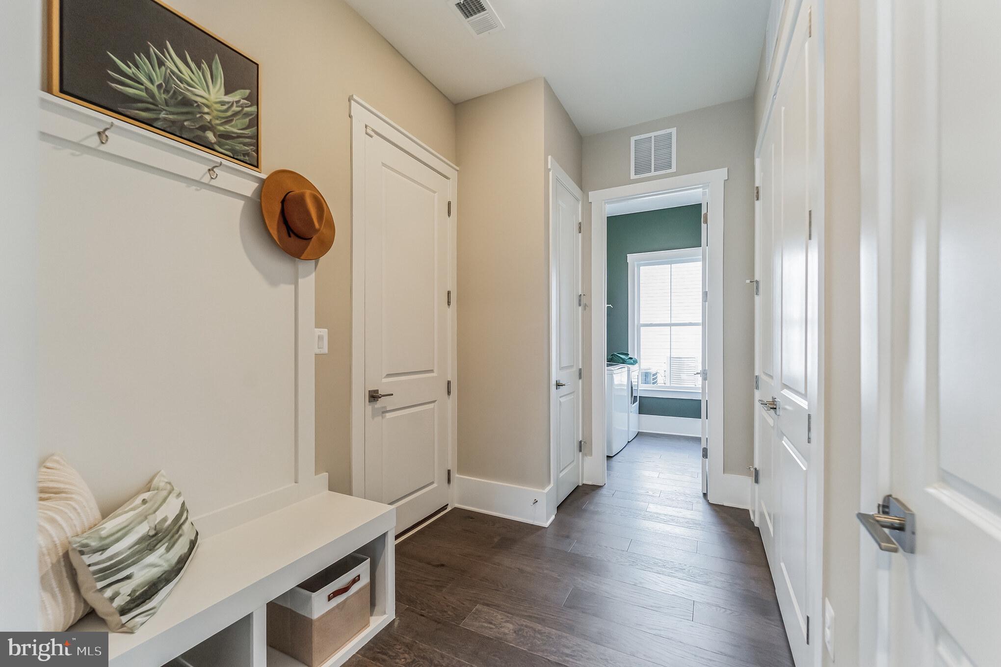 FOUR SEASONS AT KENT ISLAND - Residential