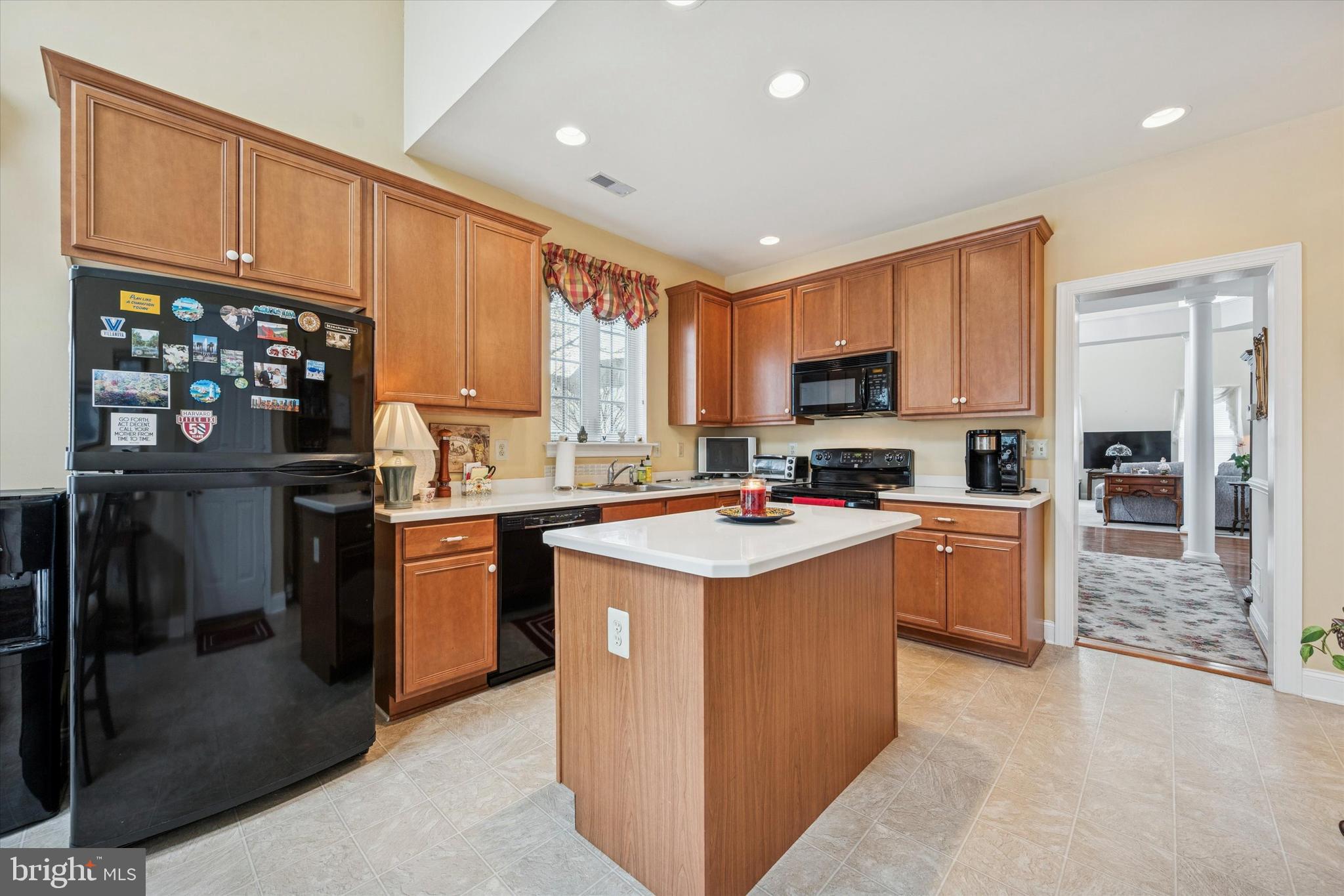 VICTORIA GARDENS - Residential