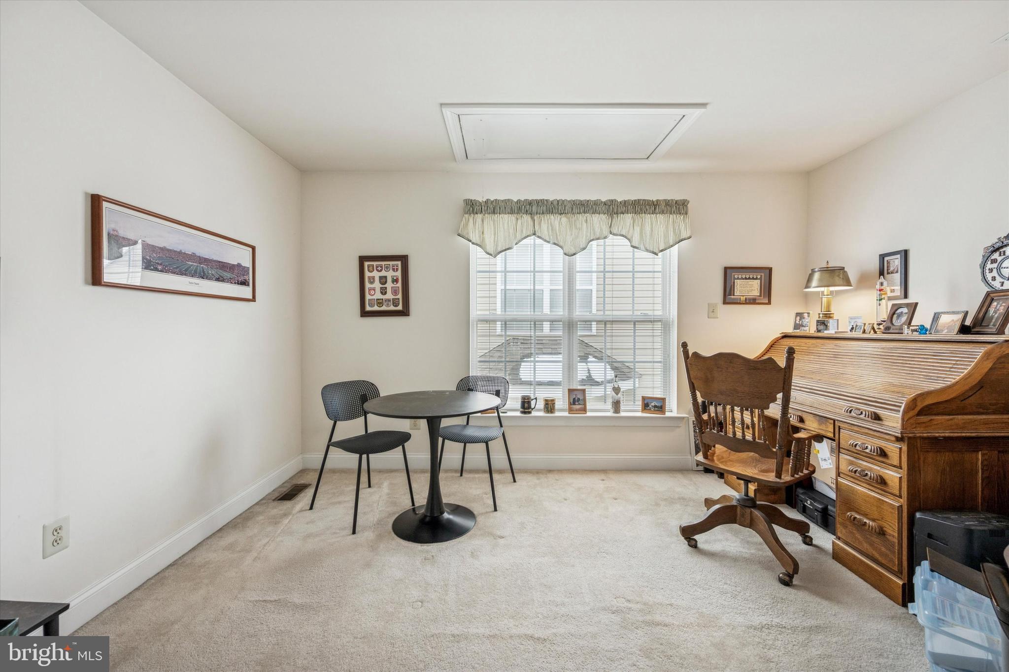 VICTORIA GARDENS - Residential