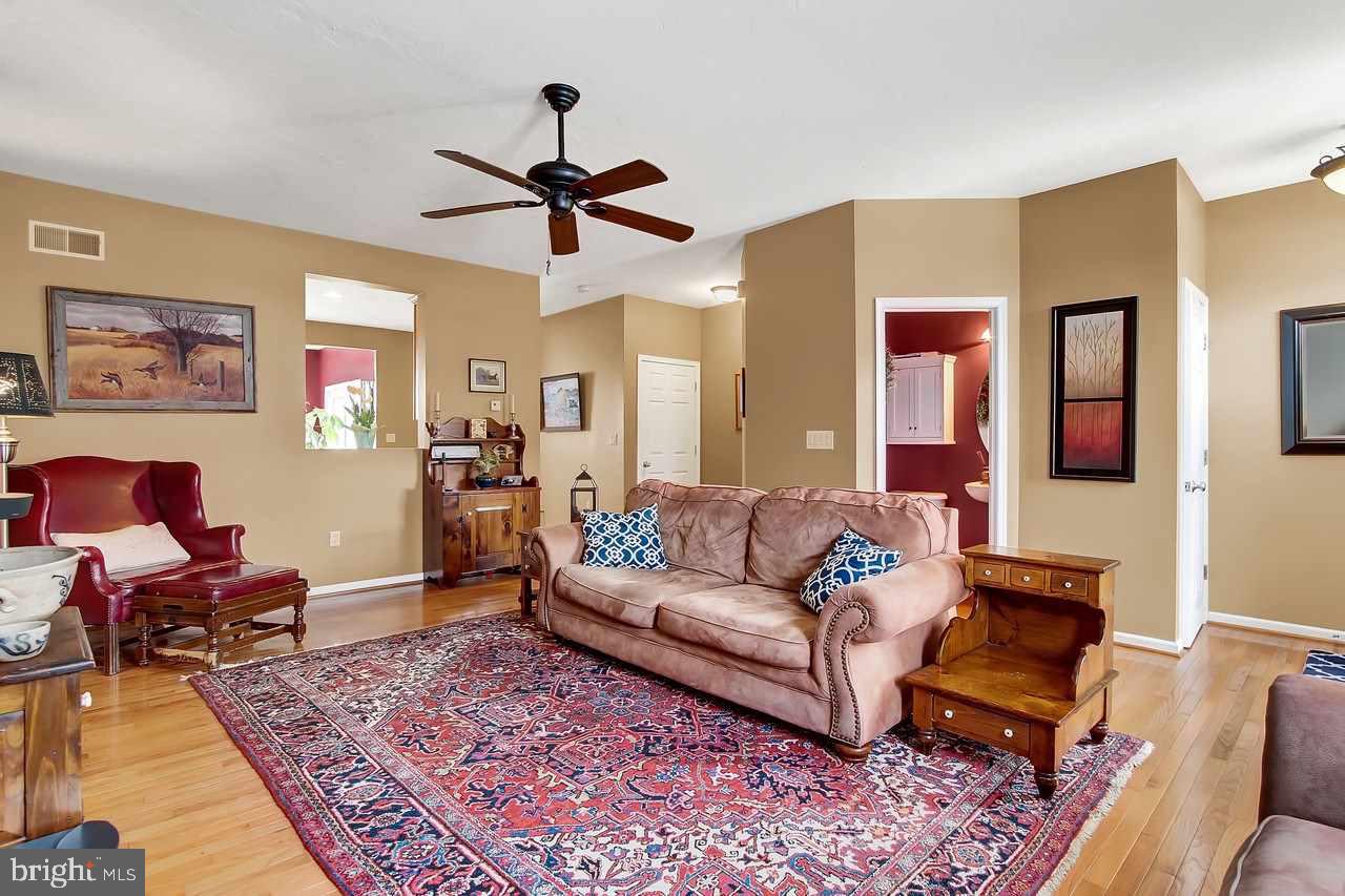 JACKSON HEIGHTS - Residential