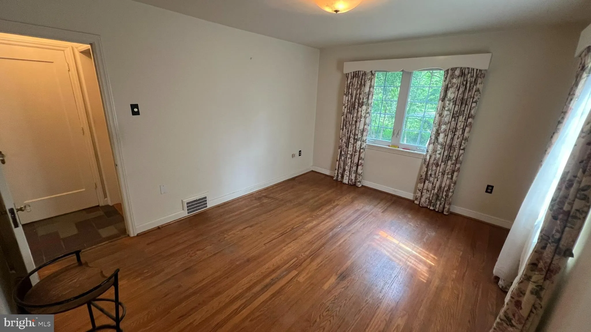 Collingswood, New Jersey 08108, United States, 3 Bedrooms Bedrooms, ,2 BathroomsBathrooms,Residential,Pending,150697