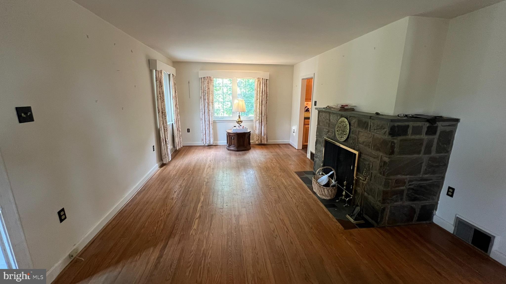 11 HARDING TERRACE
