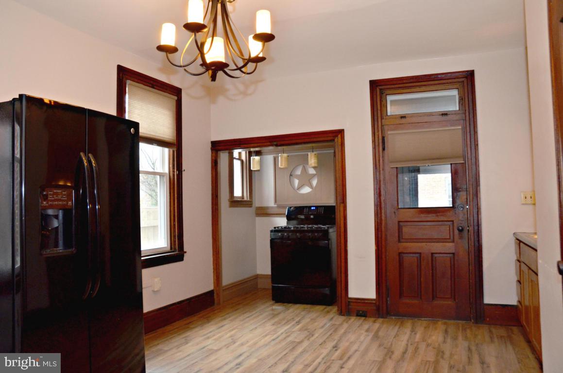 CHESTNUT HILL - Residential