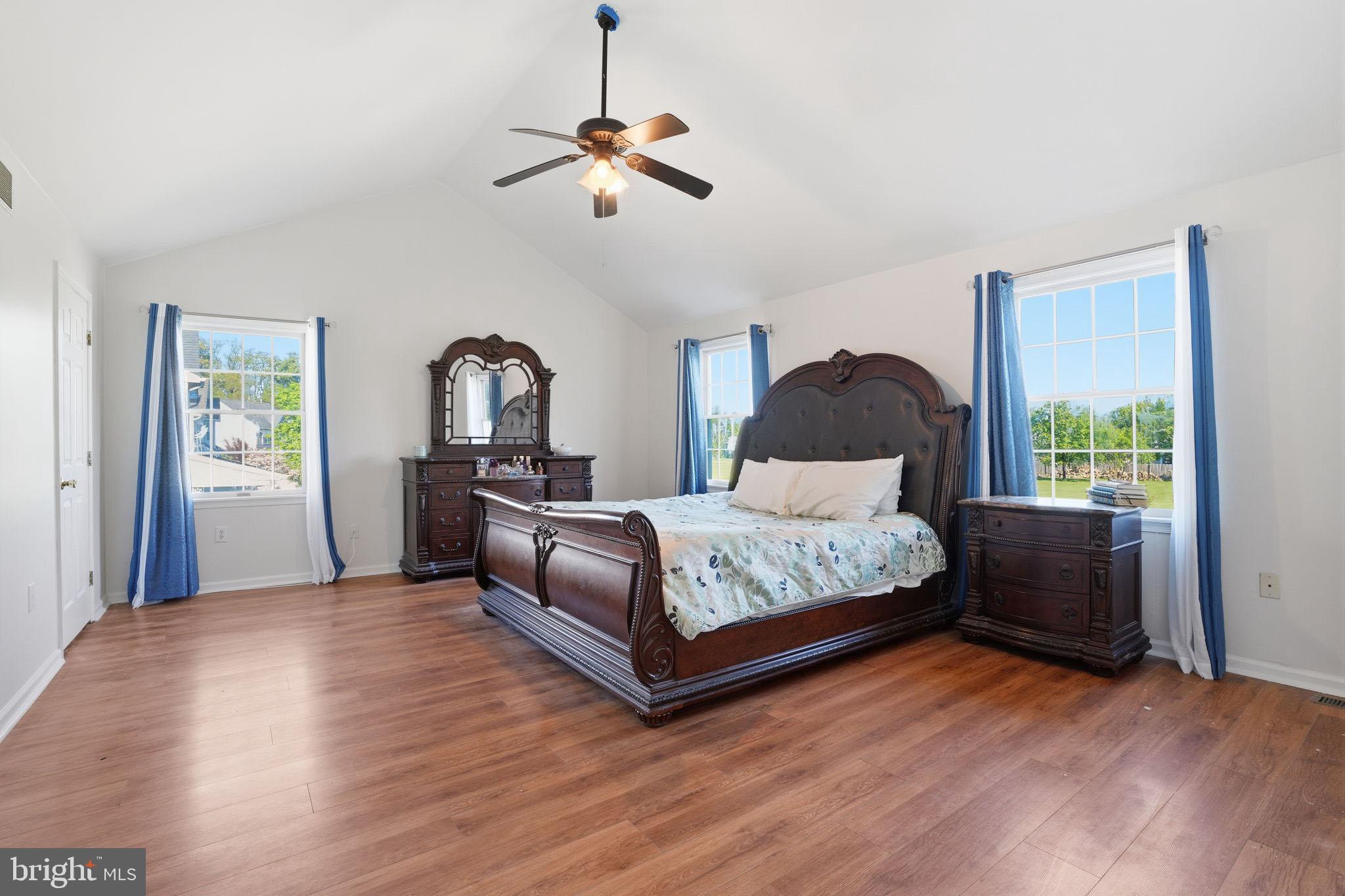 HENRYS RUN - Residential