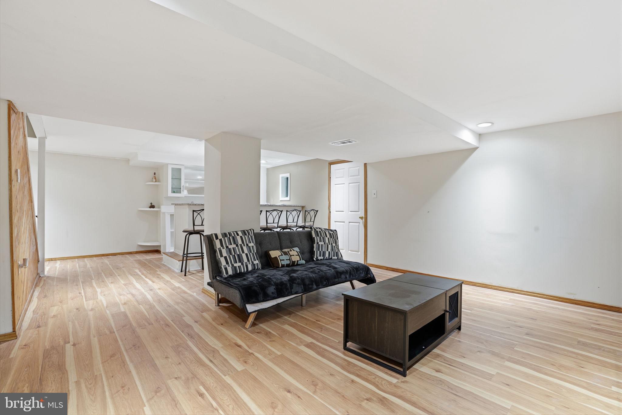 HENRYS RUN - Residential