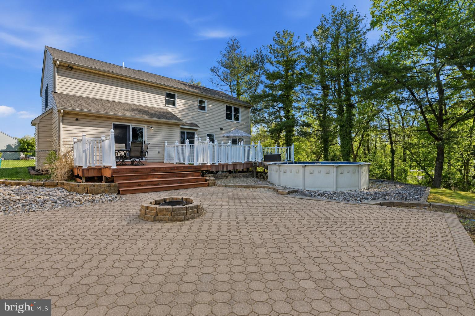 HENRYS RUN - Residential