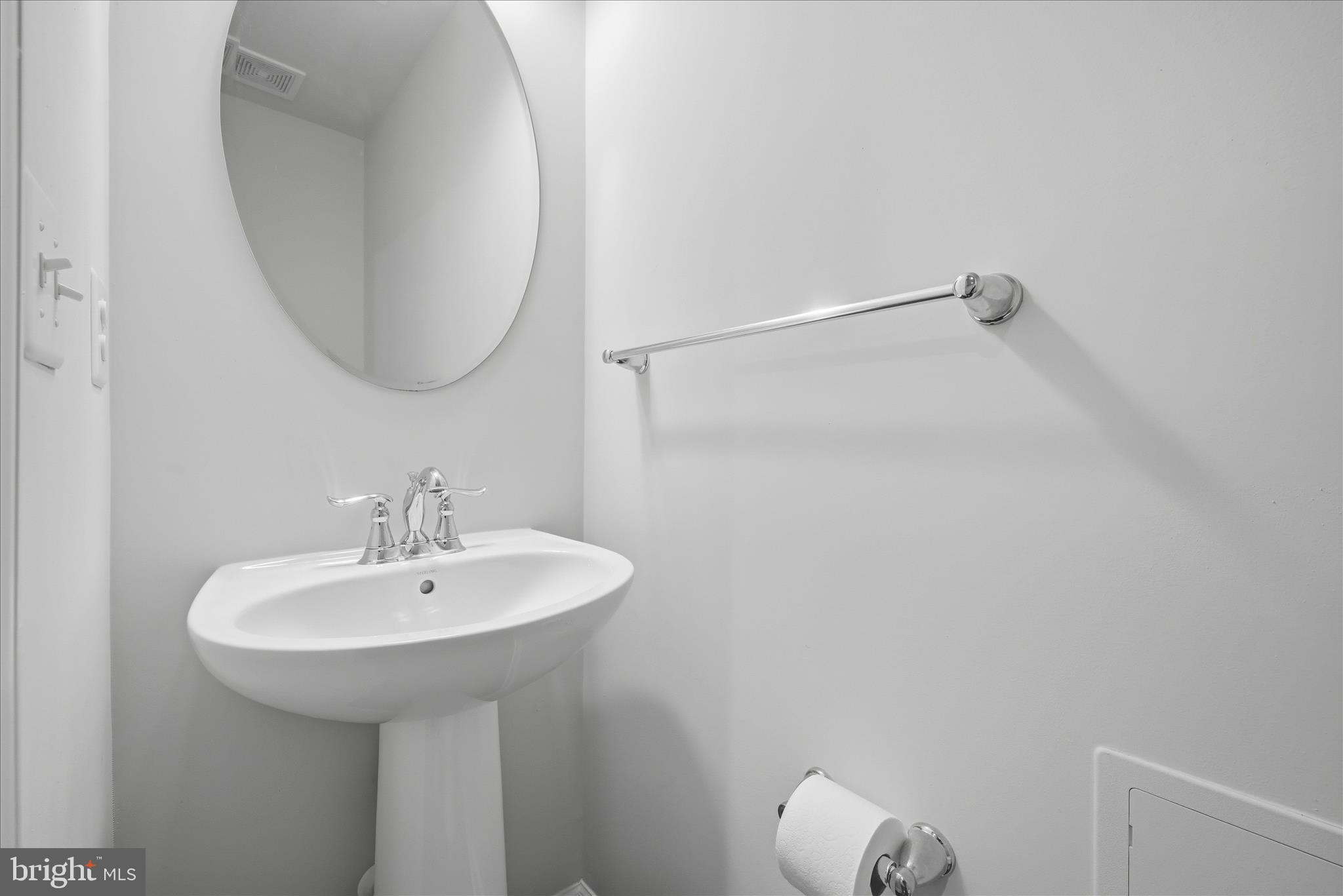 THE VILLAGE AT COURTHOUSE COMMONS - Residential