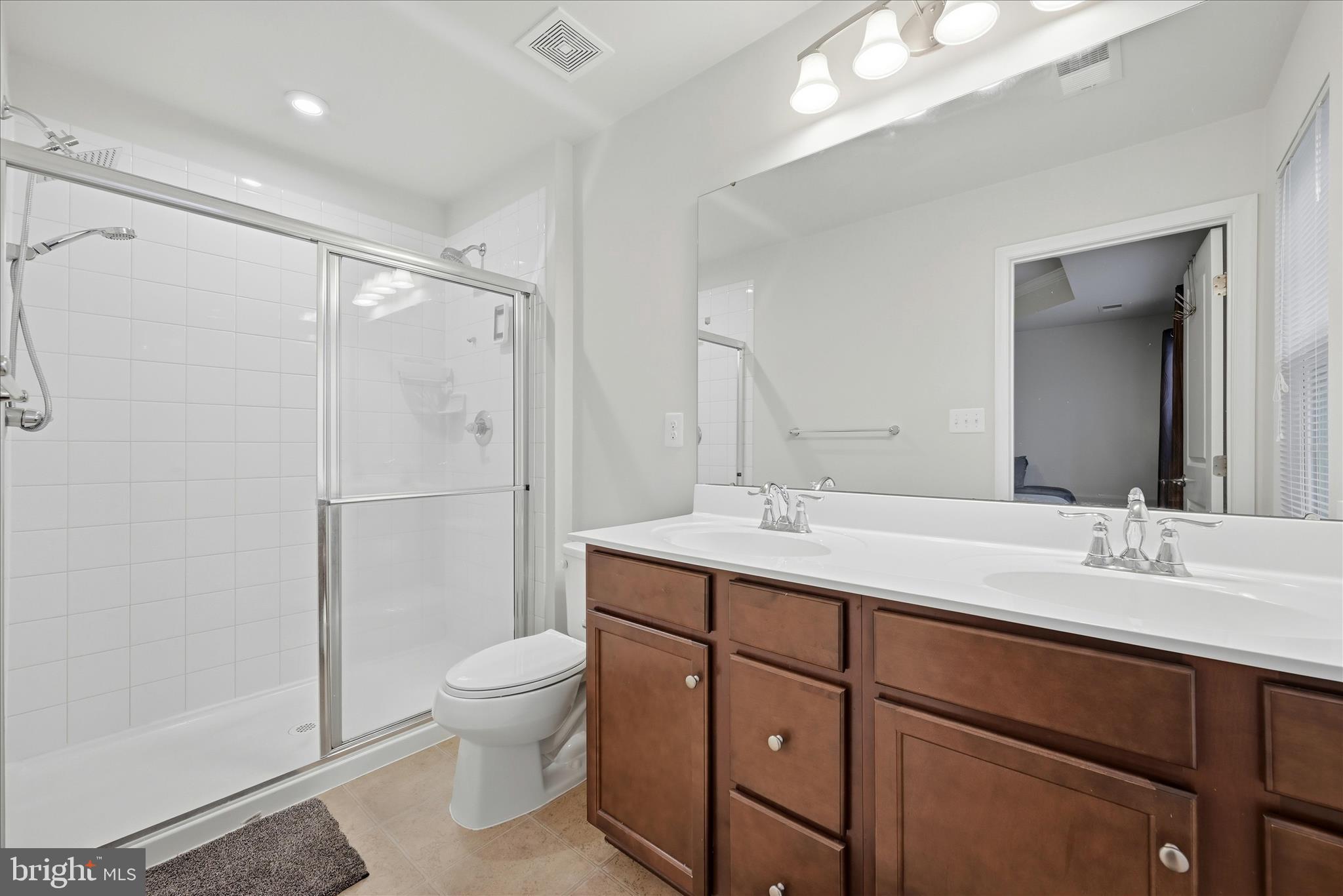 THE VILLAGE AT COURTHOUSE COMMONS - Residential