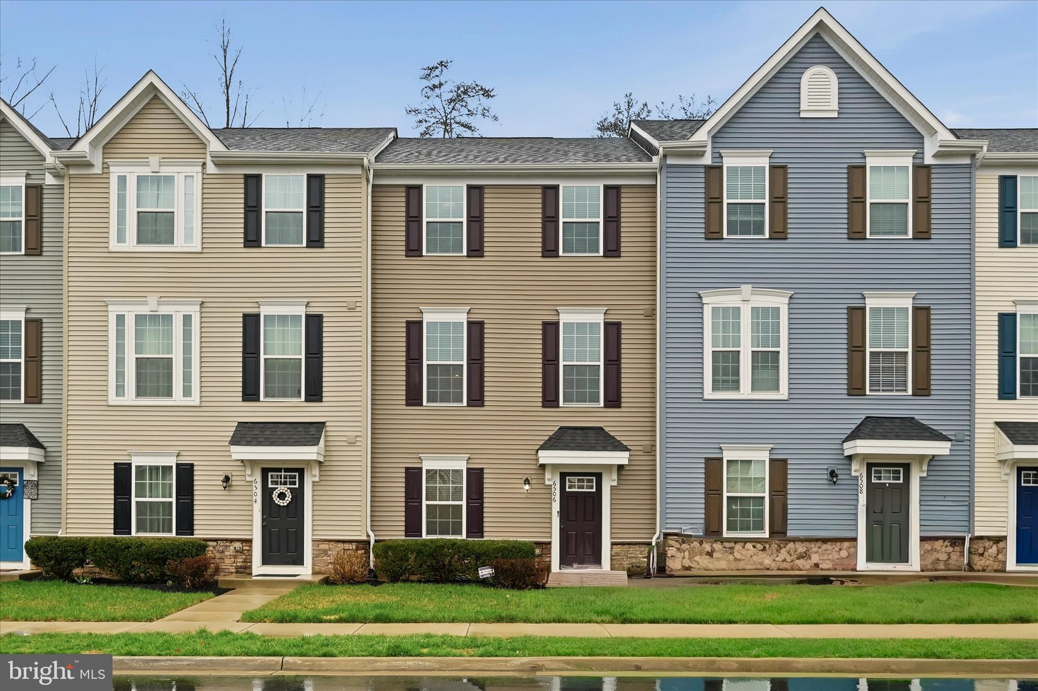 THE VILLAGE AT COURTHOUSE COMMONS - Residential