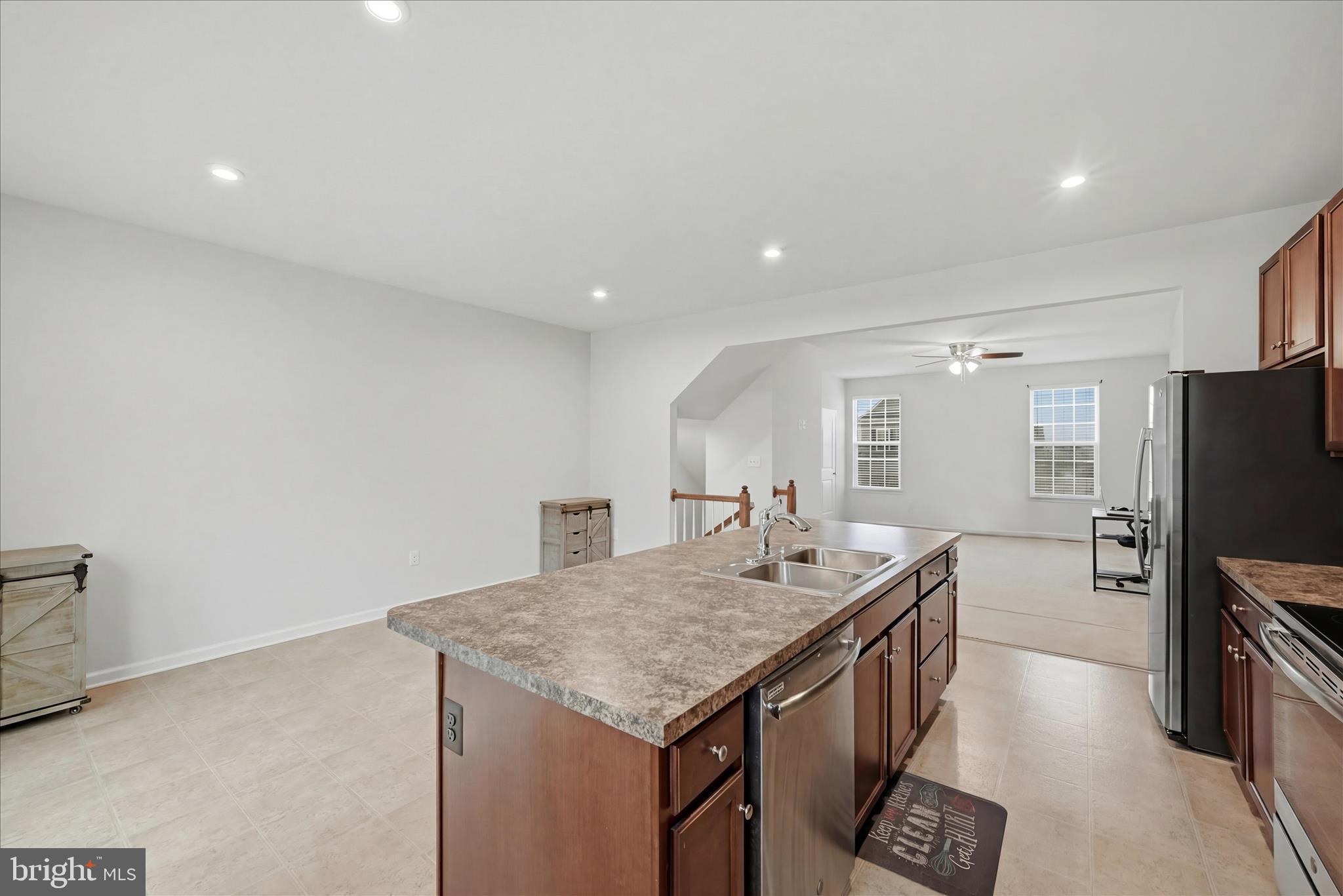 THE VILLAGE AT COURTHOUSE COMMONS - Residential