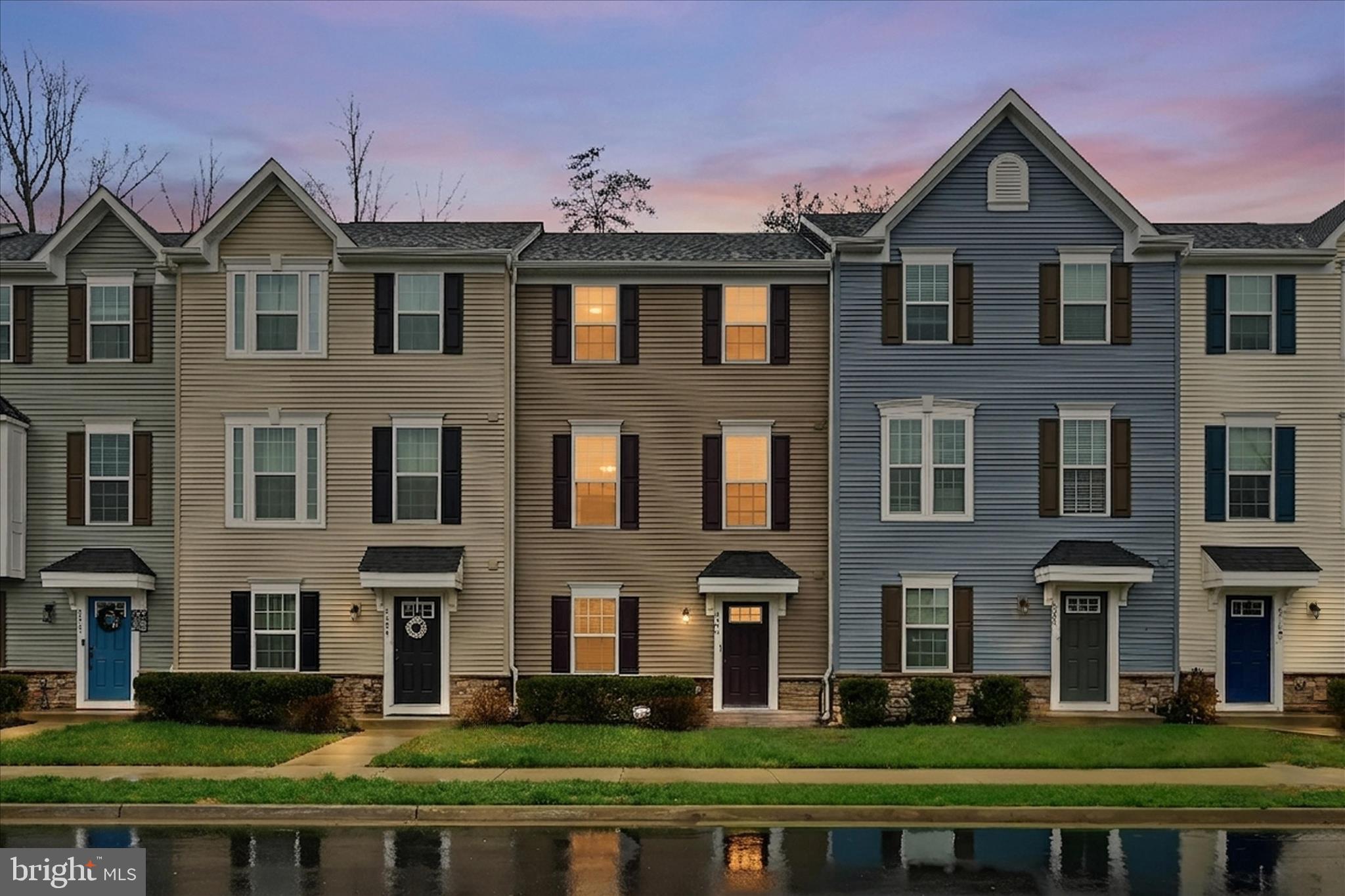 THE VILLAGE AT COURTHOUSE COMMONS - Residential