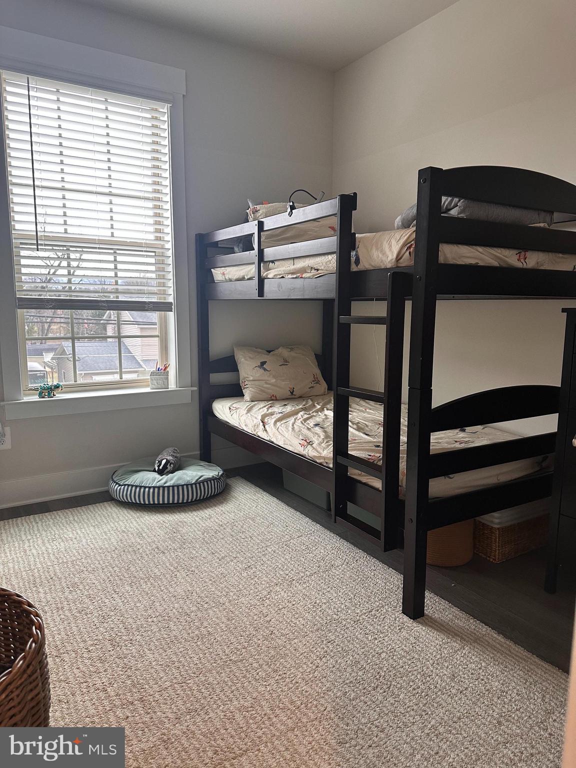 MACALLAN CROSSING - Residential Lease