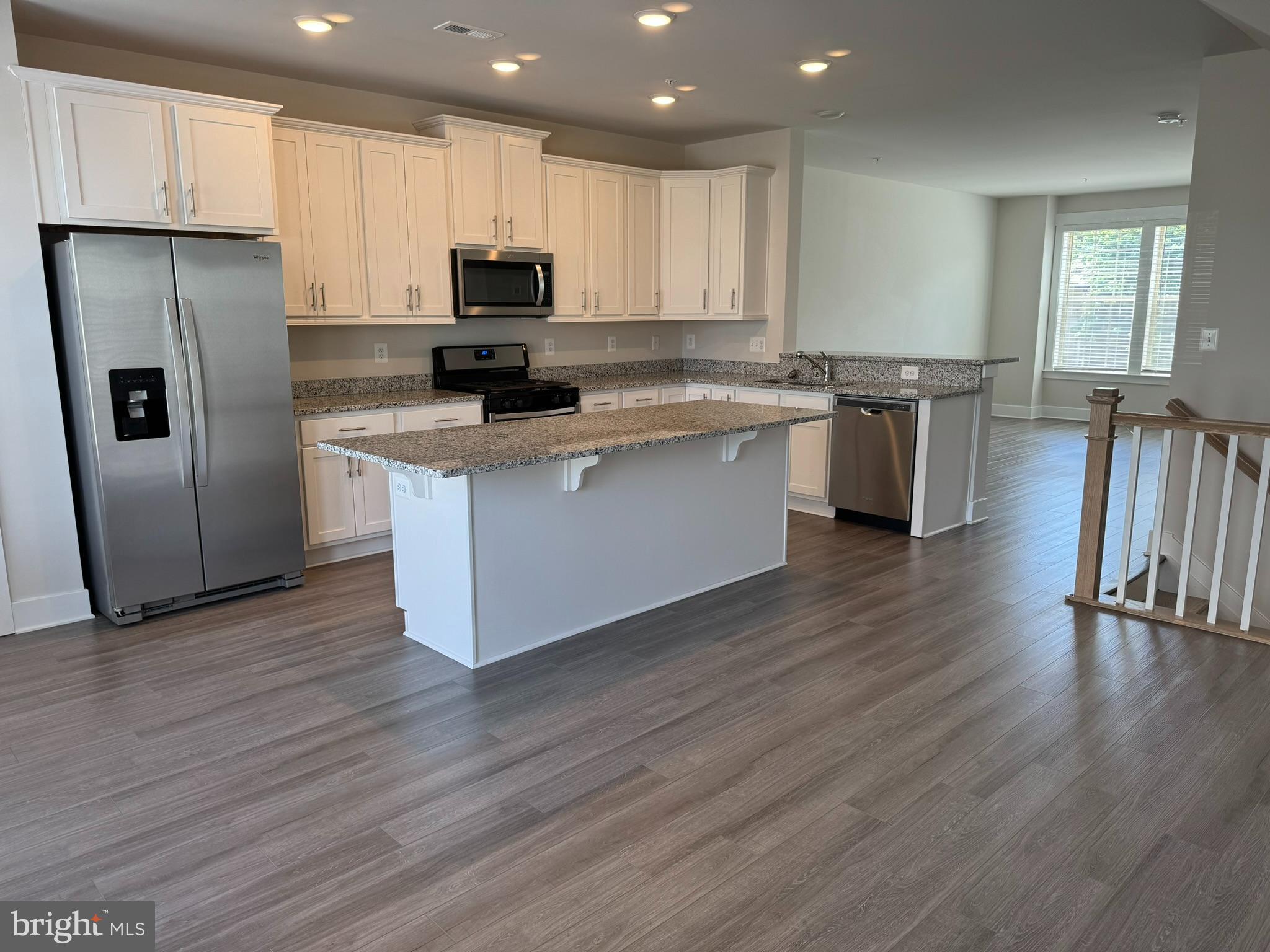 MACALLAN CROSSING - Residential Lease