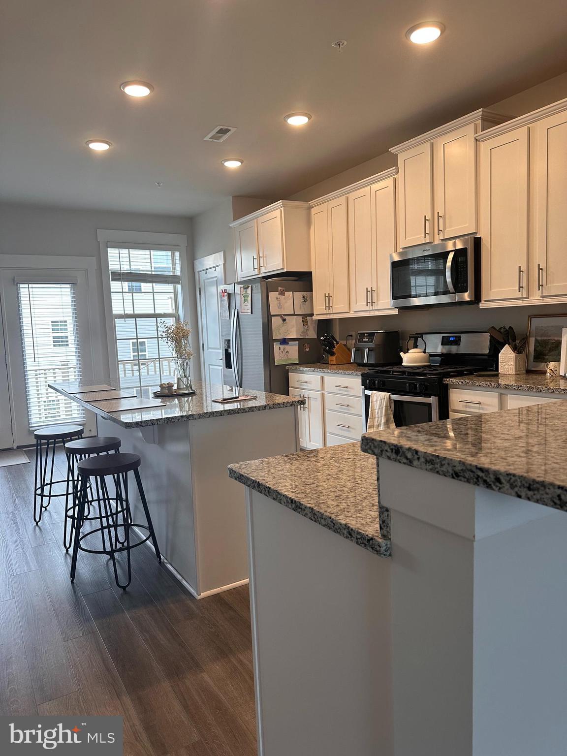 MACALLAN CROSSING - Residential Lease