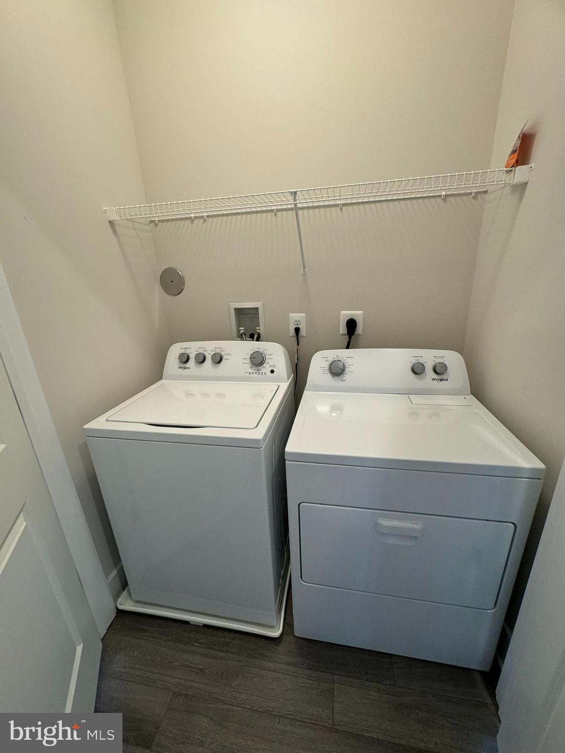 MACALLAN CROSSING - Residential Lease