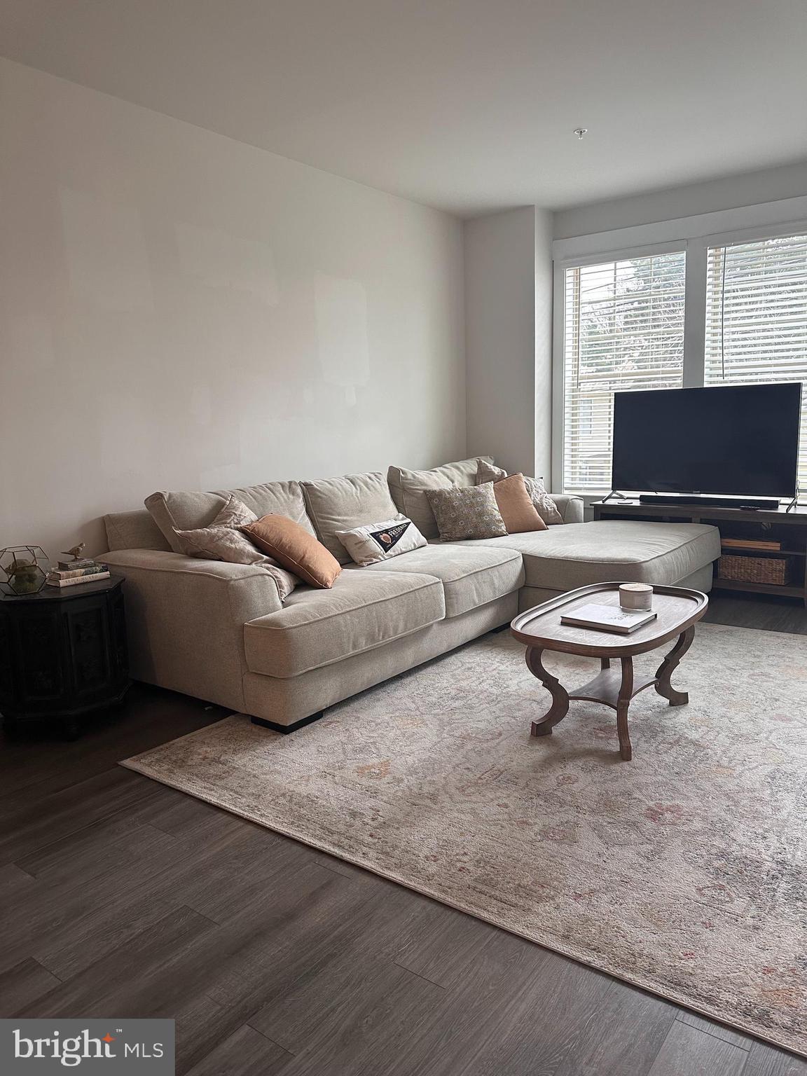 MACALLAN CROSSING - Residential Lease