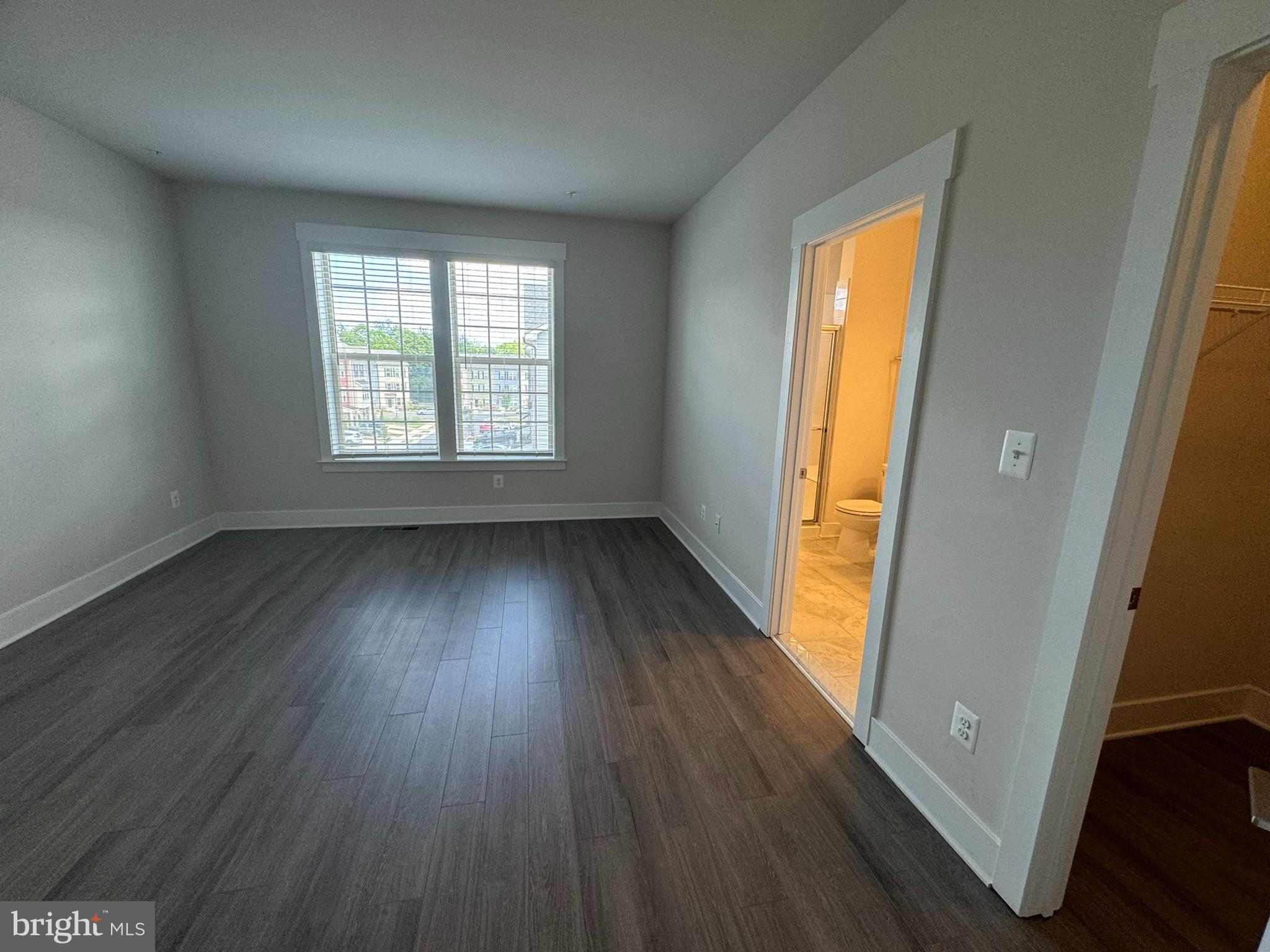 MACALLAN CROSSING - Residential Lease