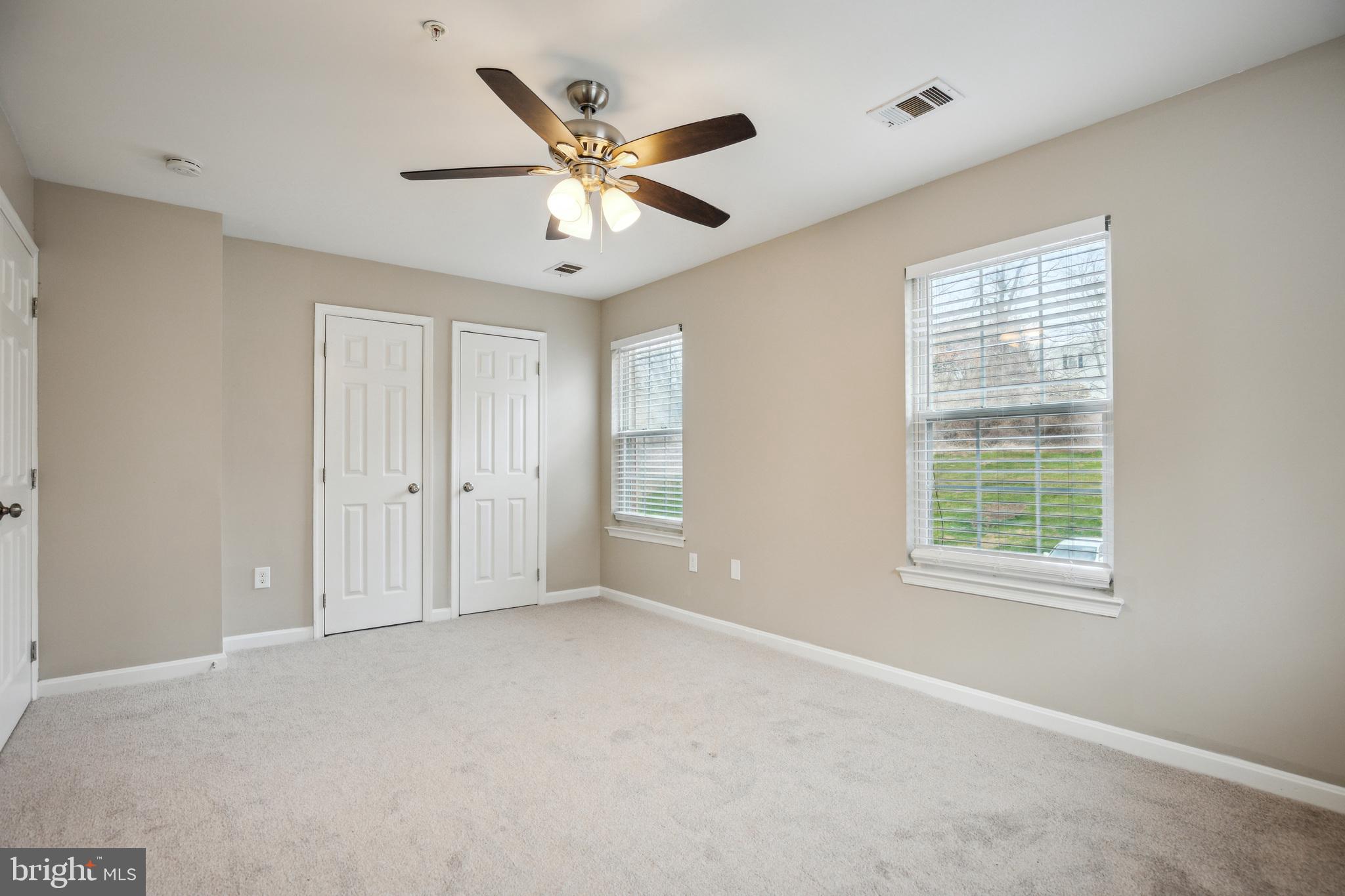 LONDON WOODS - Residential