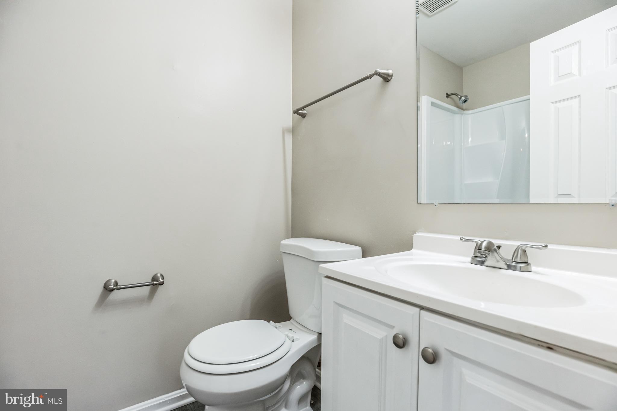 LONDON WOODS - Residential