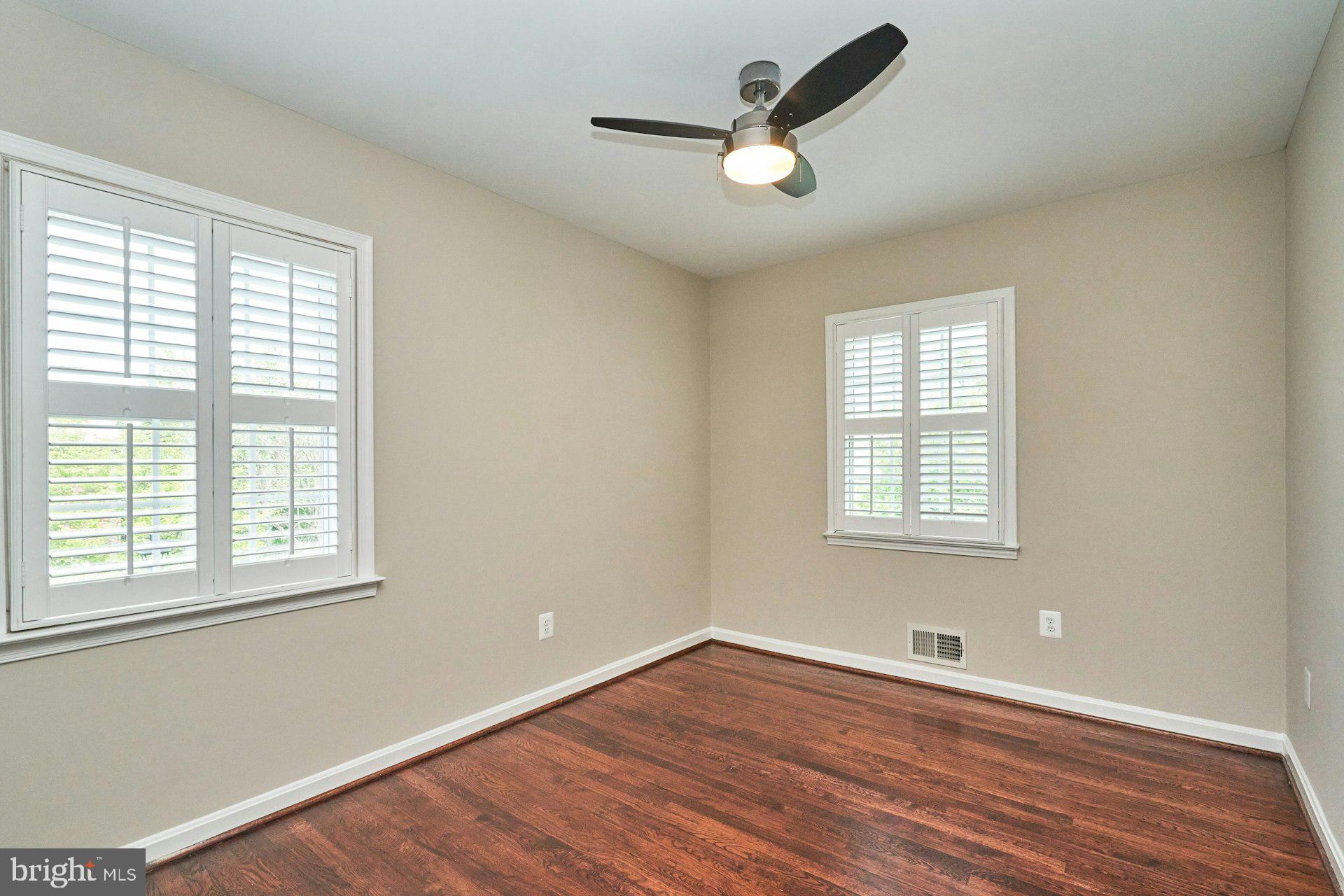 LAYTON COURT - Residential