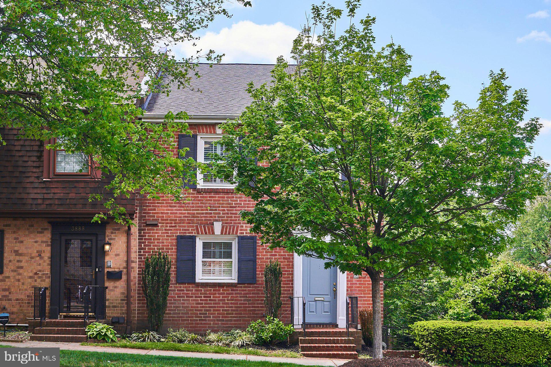 LAYTON COURT - Residential