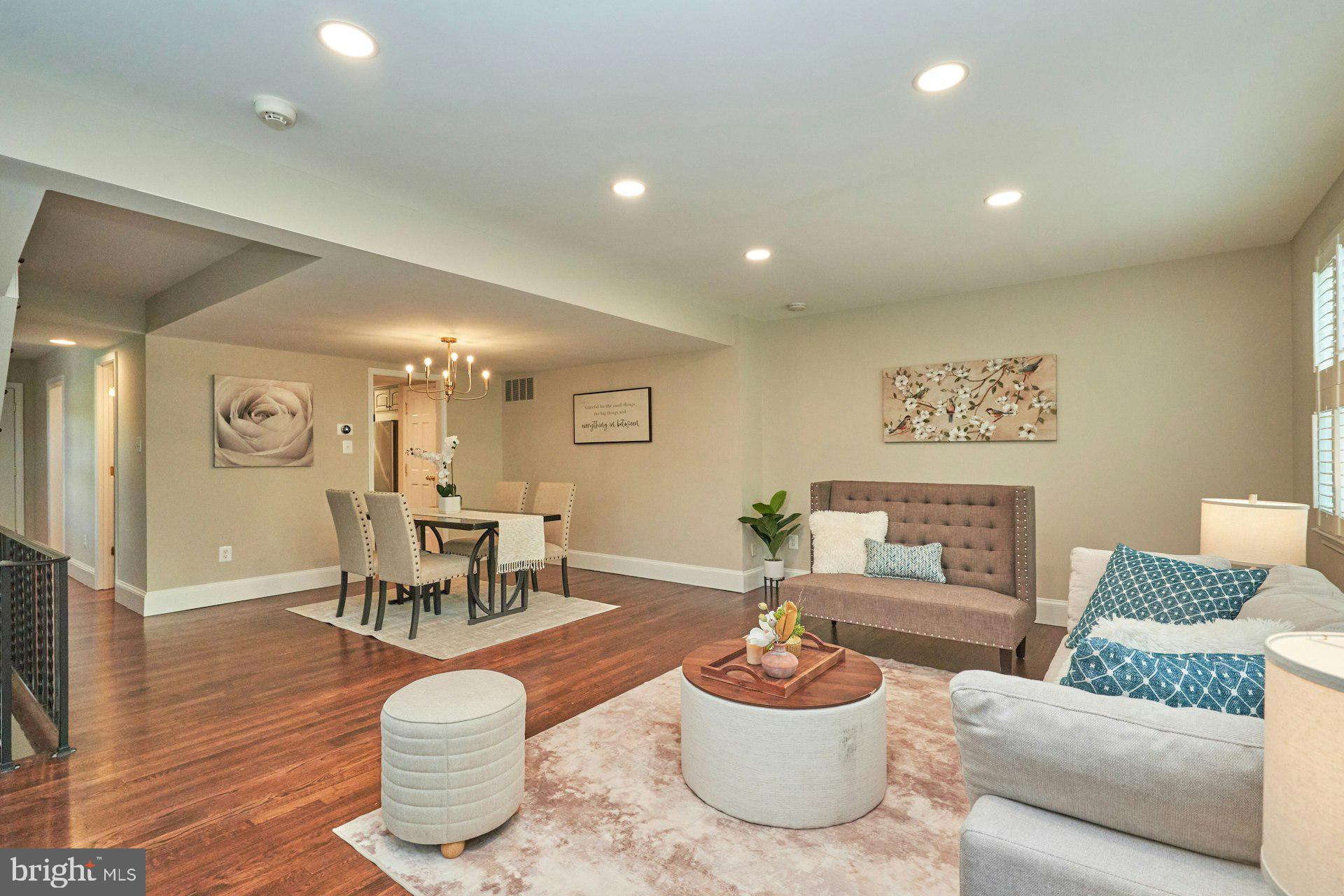 LAYTON COURT - Residential