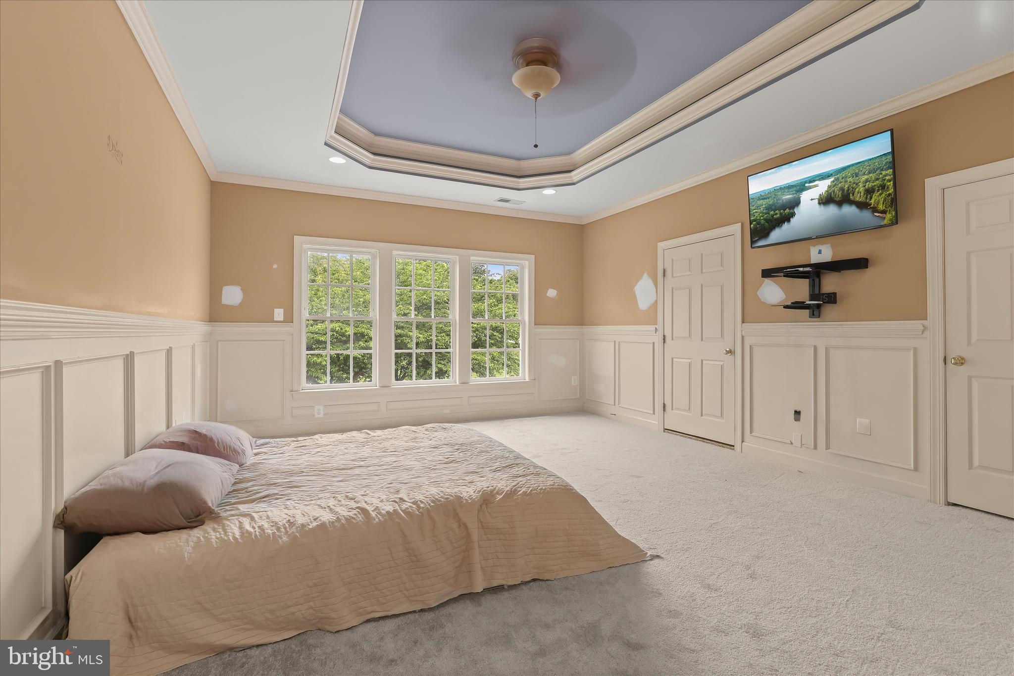 SHERLOCK HOLMES ESTATES - Residential