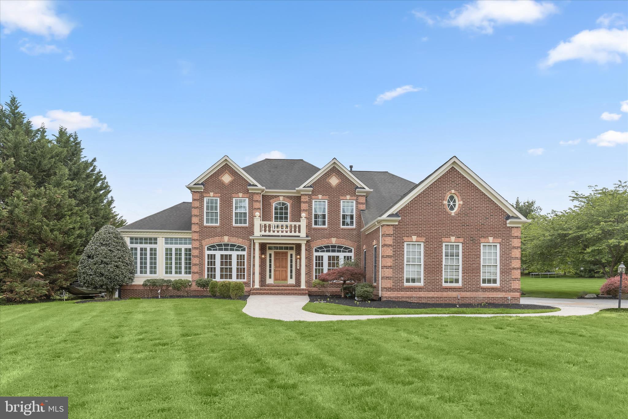 SHERLOCK HOLMES ESTATES - Residential