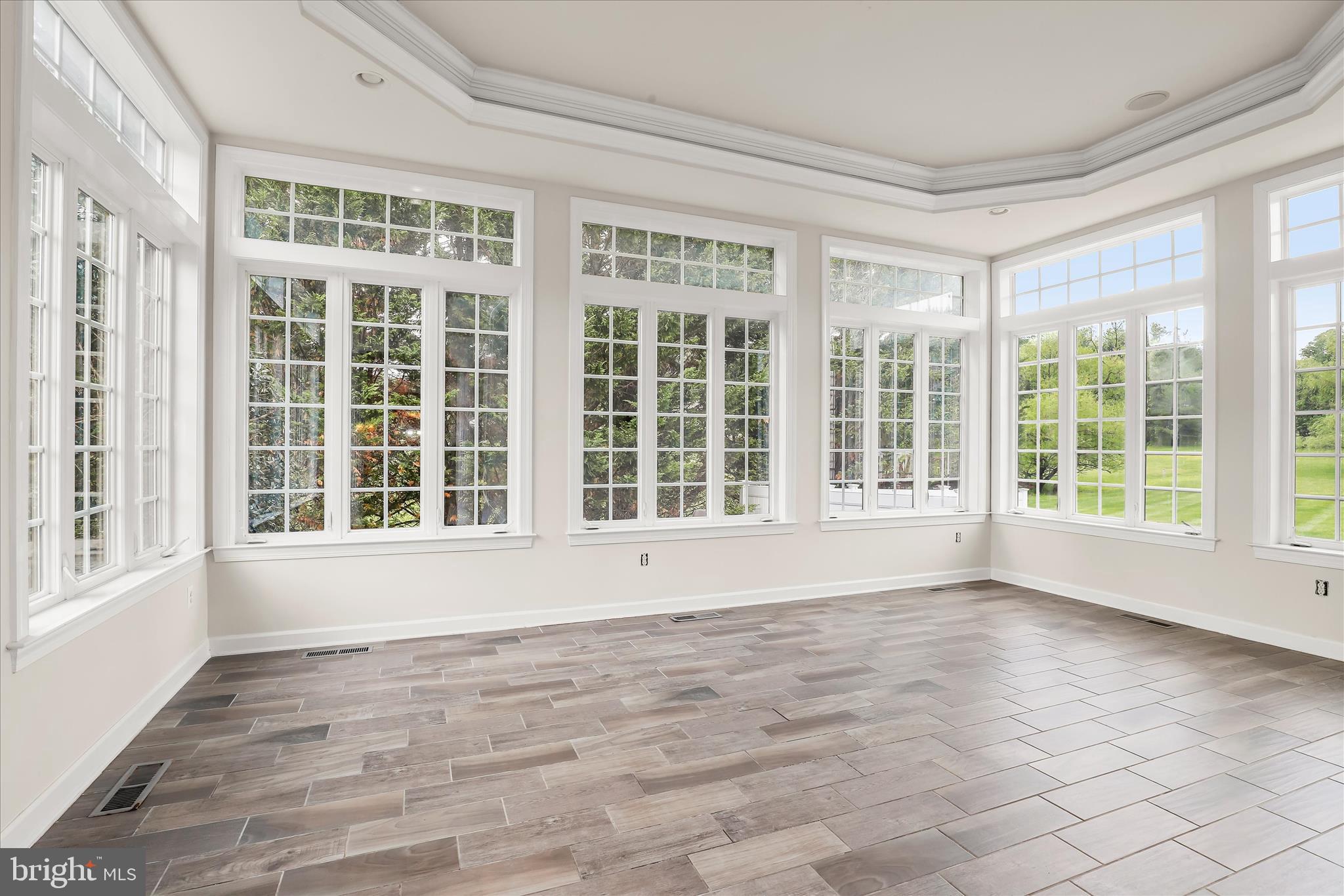 SHERLOCK HOLMES ESTATES - Residential