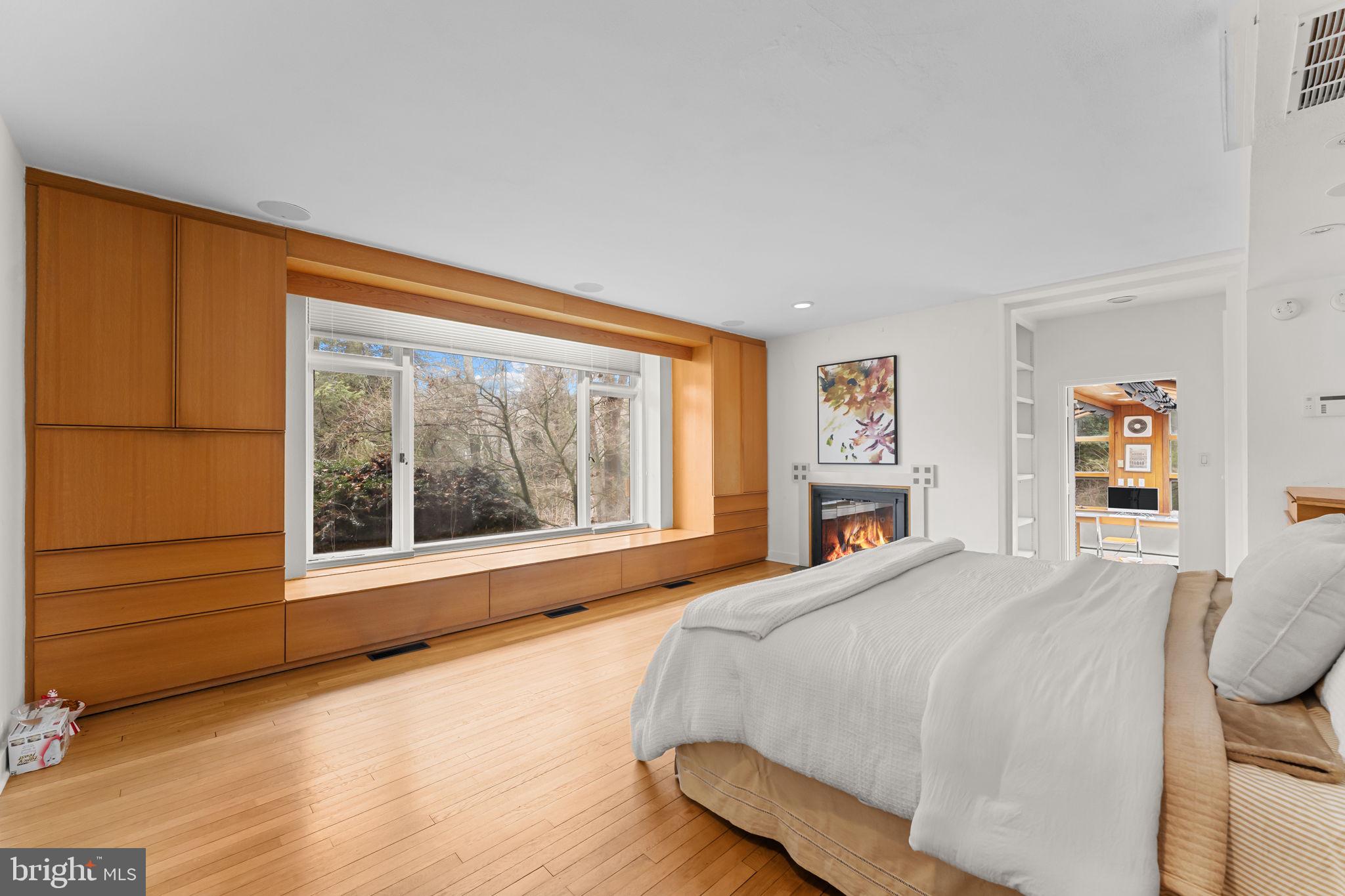 GLADWYNE - Residential