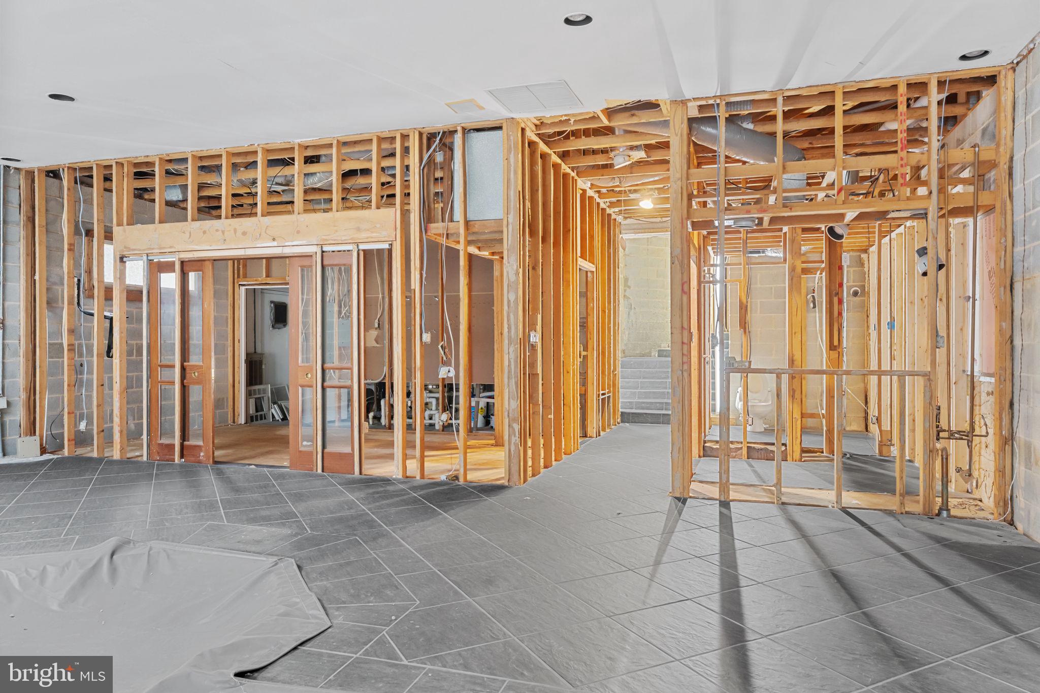 GLADWYNE - Residential