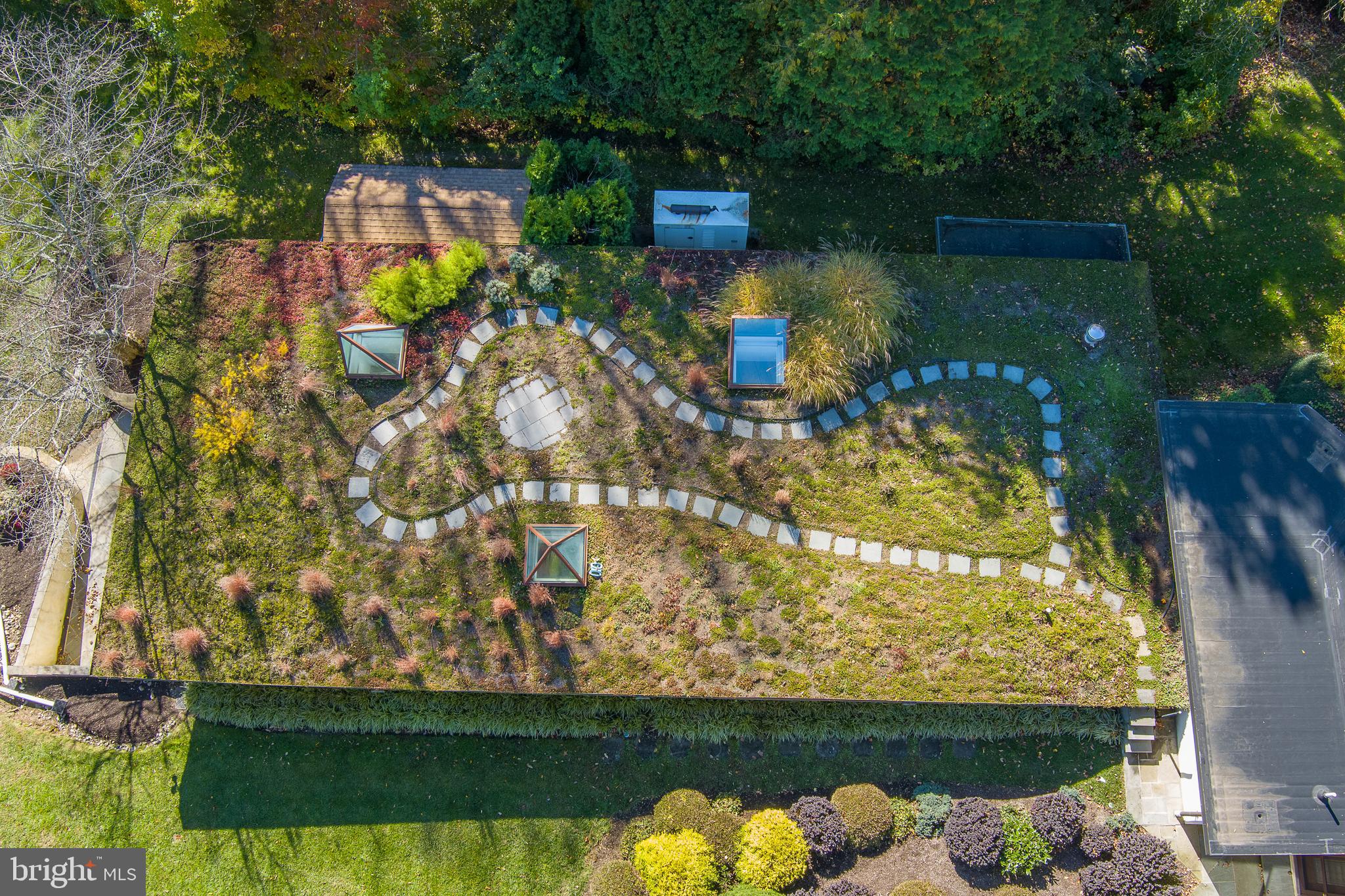 GLADWYNE - Residential