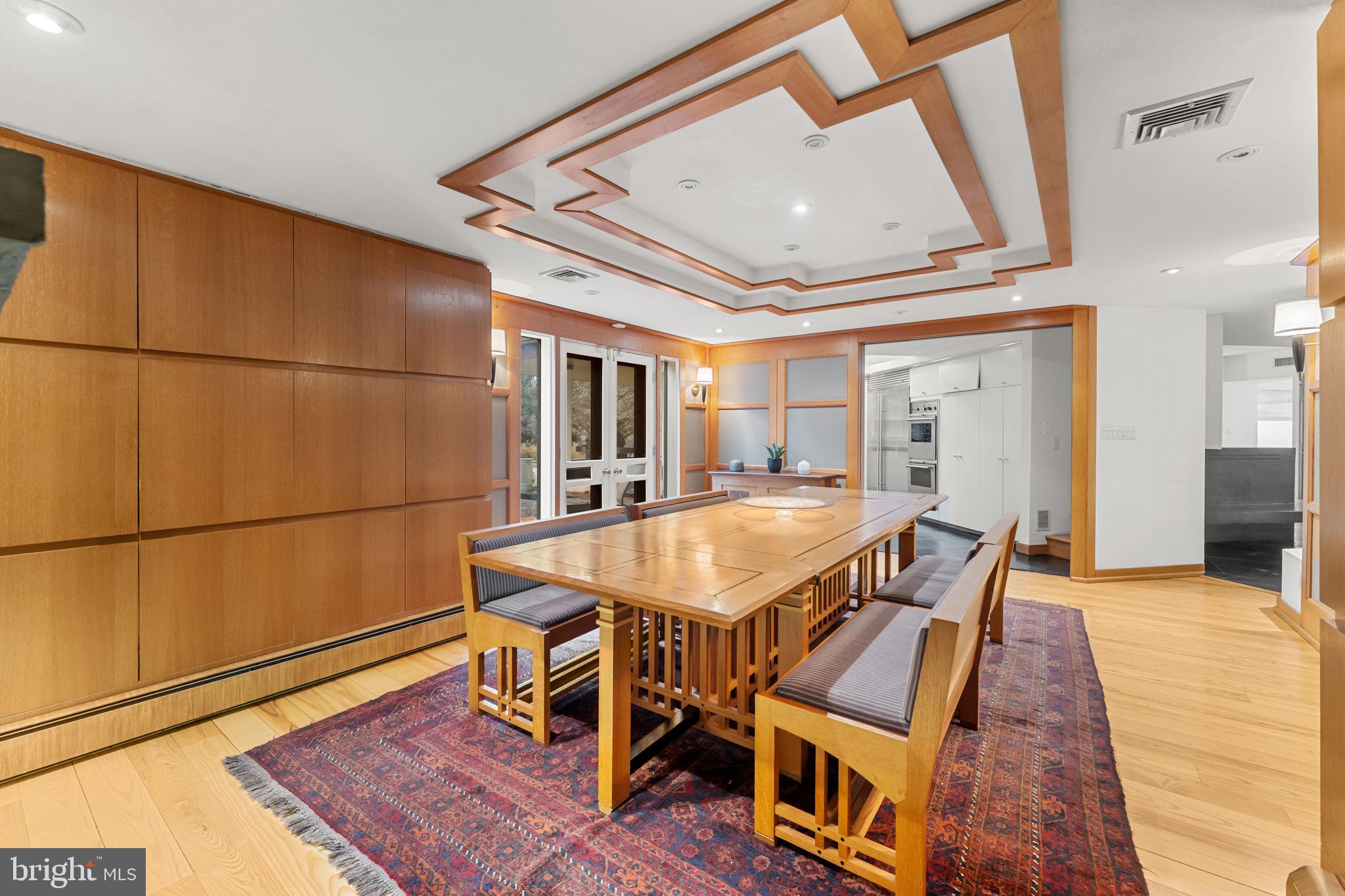 GLADWYNE - Residential