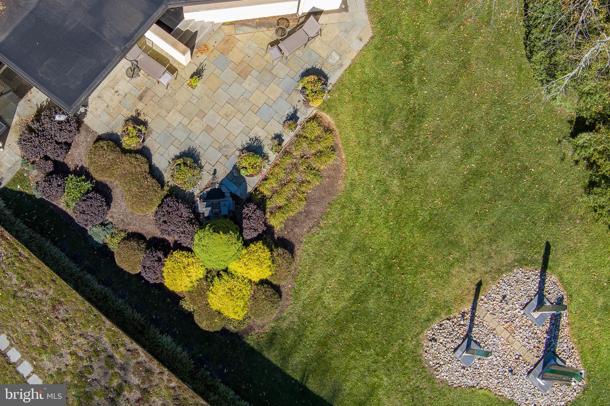 GLADWYNE - Residential