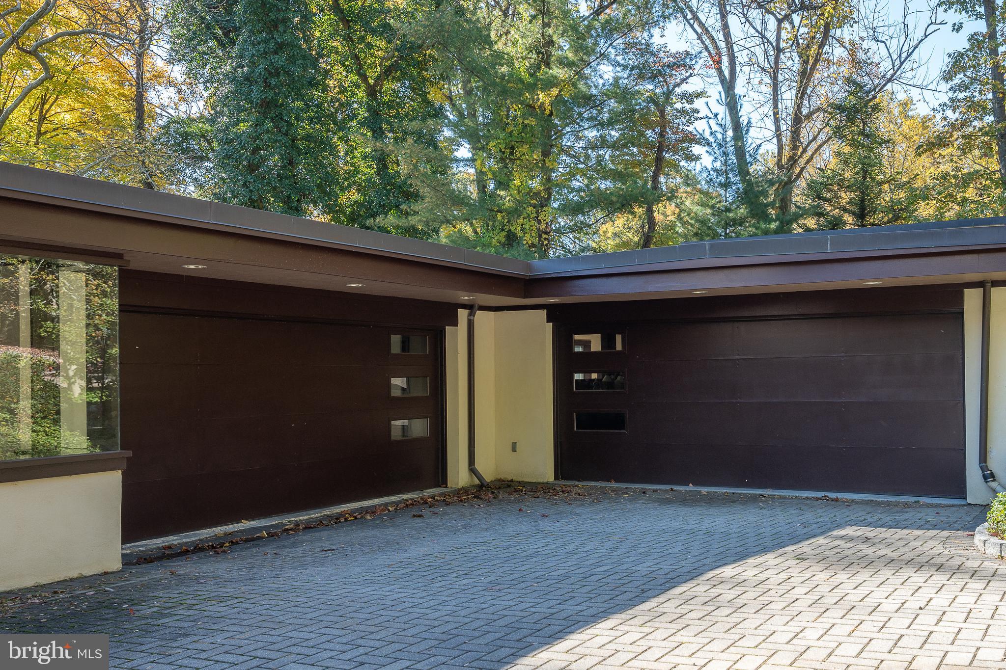 GLADWYNE - Residential