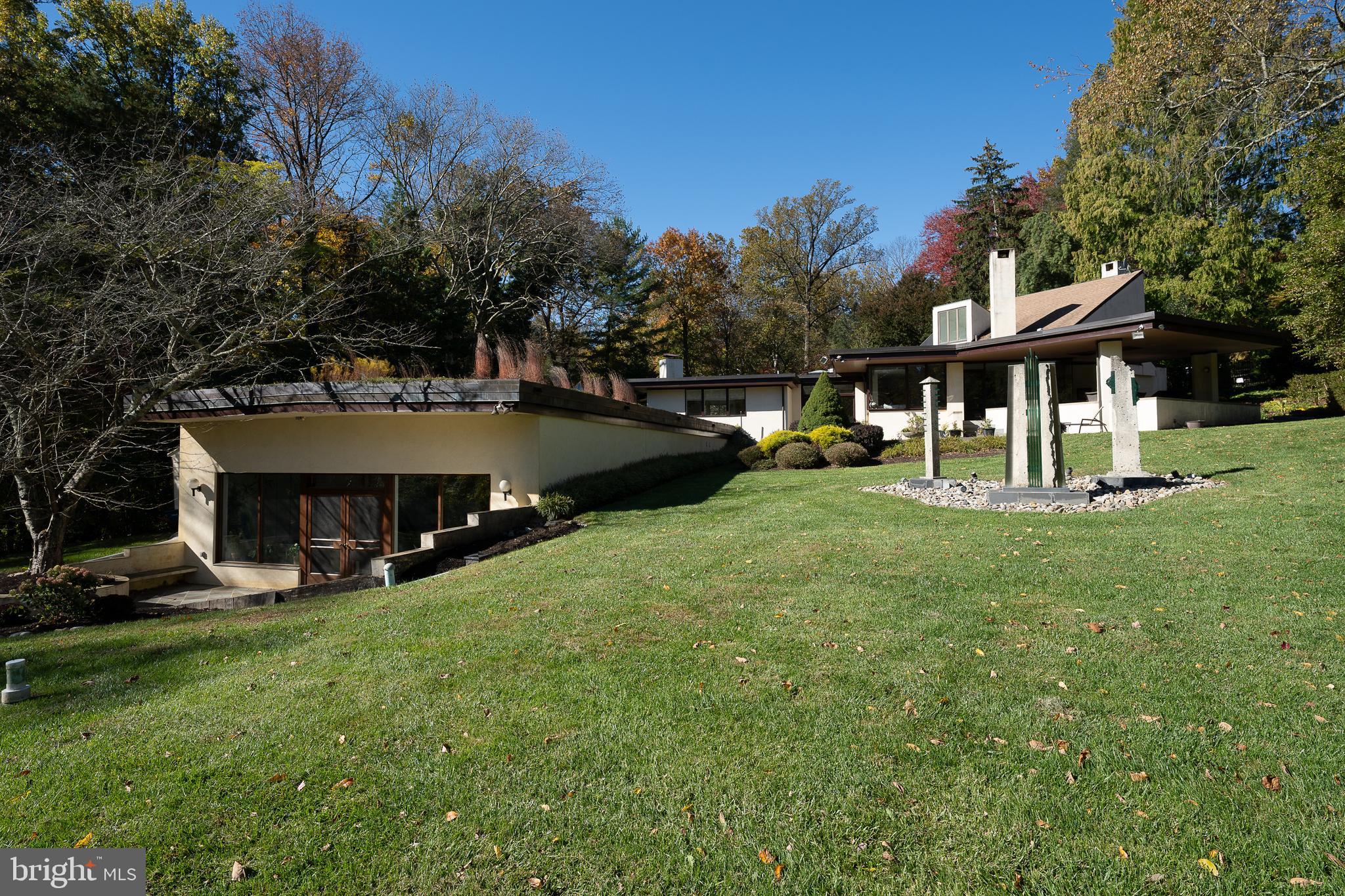 GLADWYNE - Residential