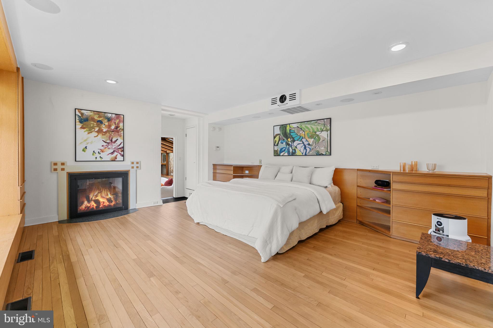 GLADWYNE - Residential