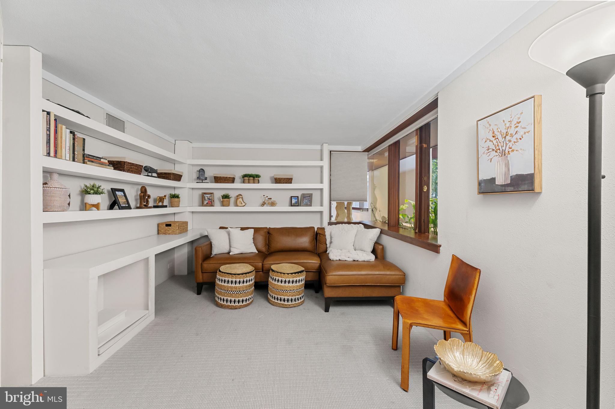 GLADWYNE - Residential