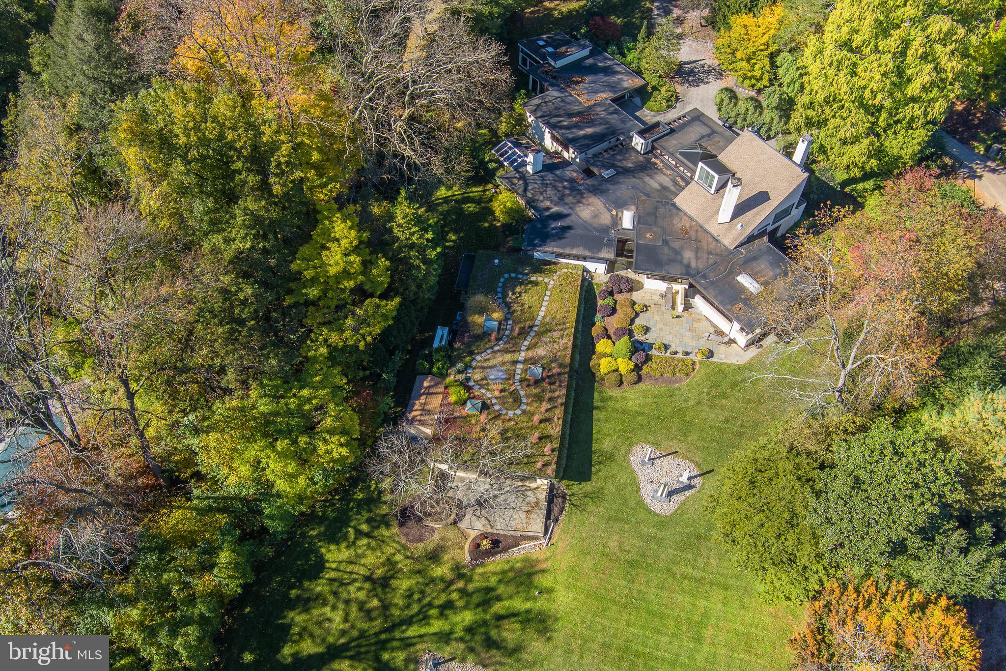 GLADWYNE - Residential