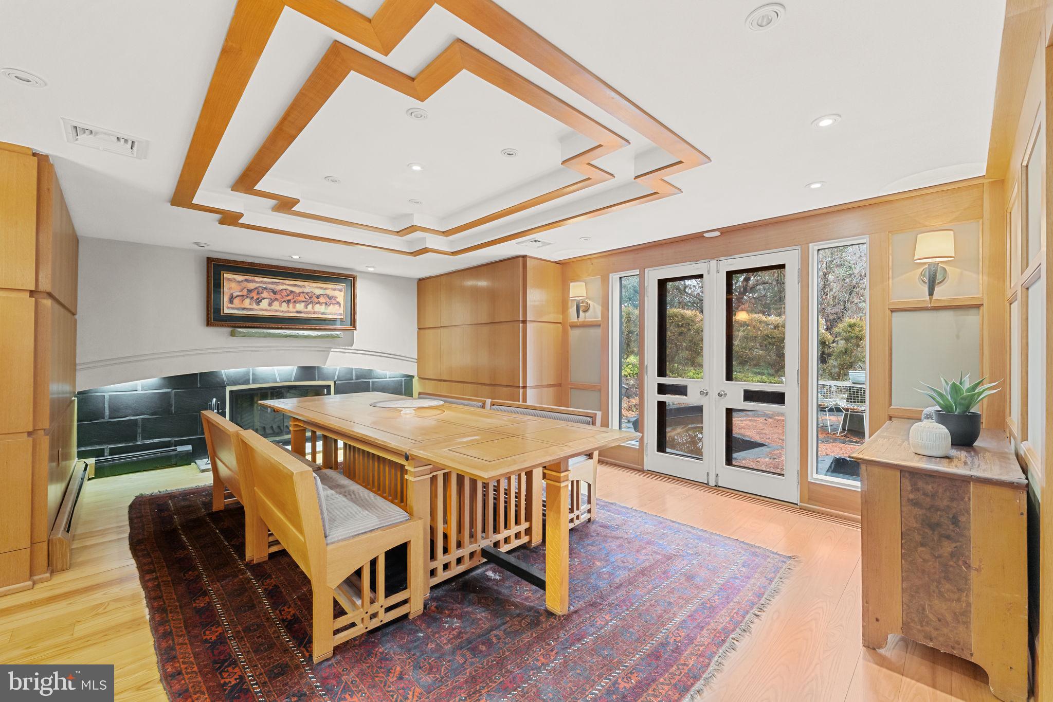 GLADWYNE - Residential