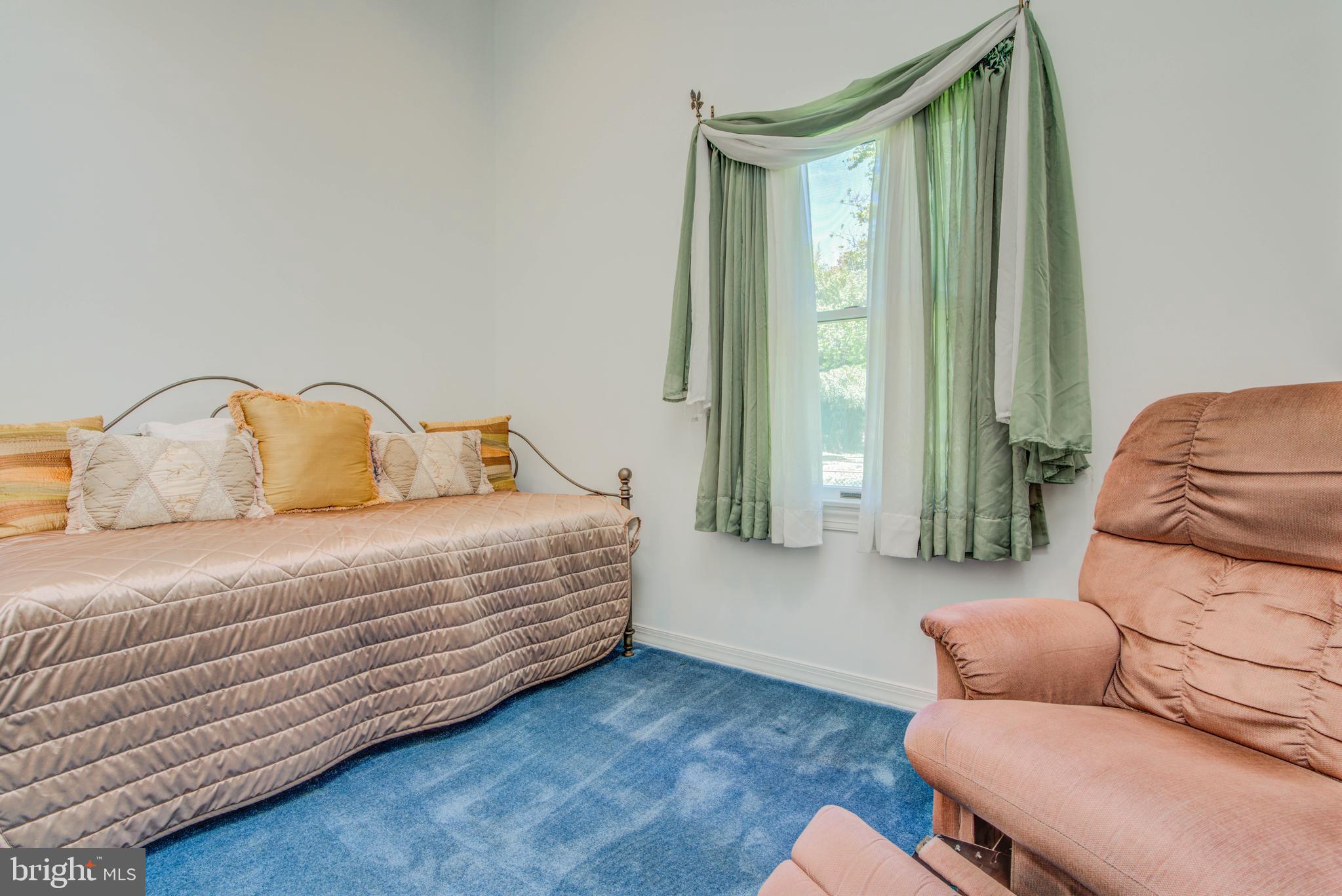 BROOKFIELD ON THE MAGOTHY - Residential