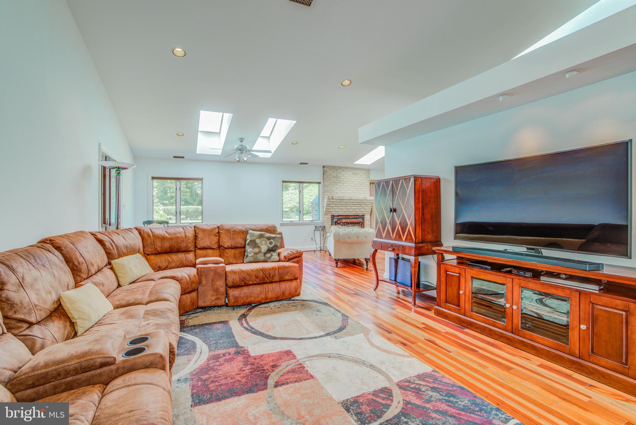 BROOKFIELD ON THE MAGOTHY - Residential