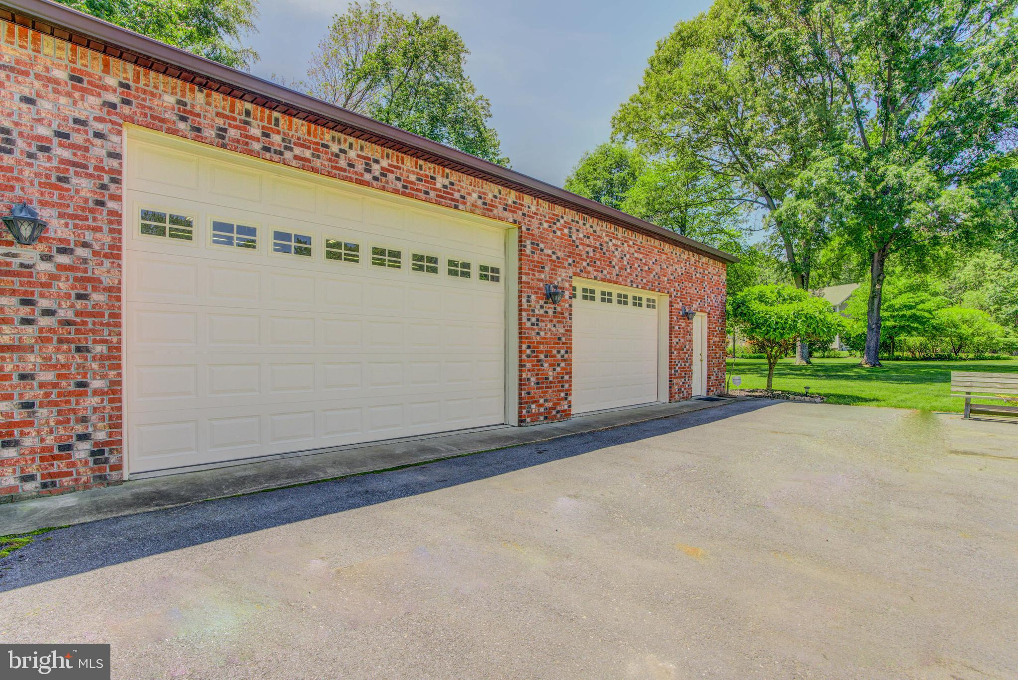 BROOKFIELD ON THE MAGOTHY - Residential